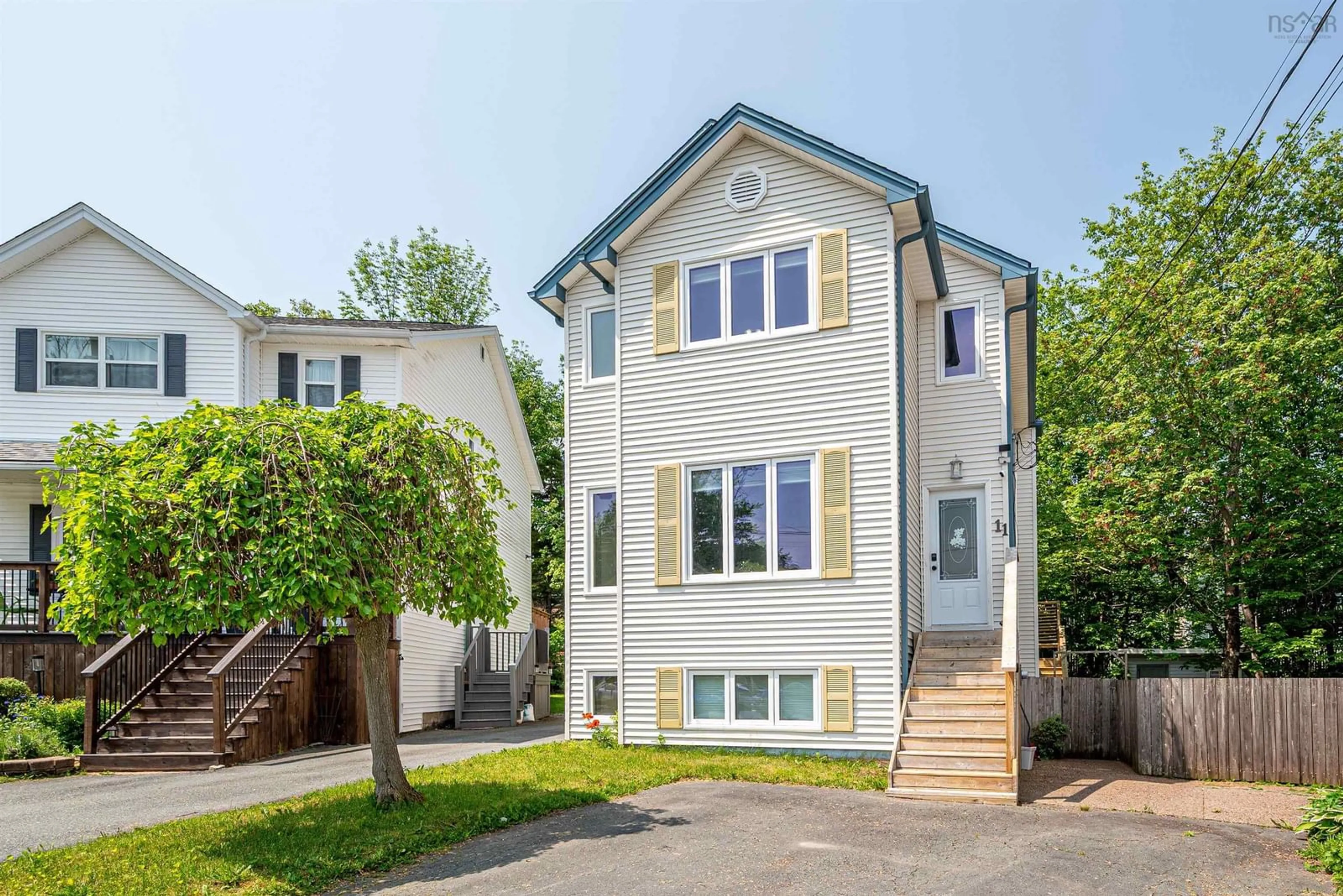 Home with vinyl exterior material, street for 11 Bond Crt, Lower Sackville Nova Scotia B4C 4B9