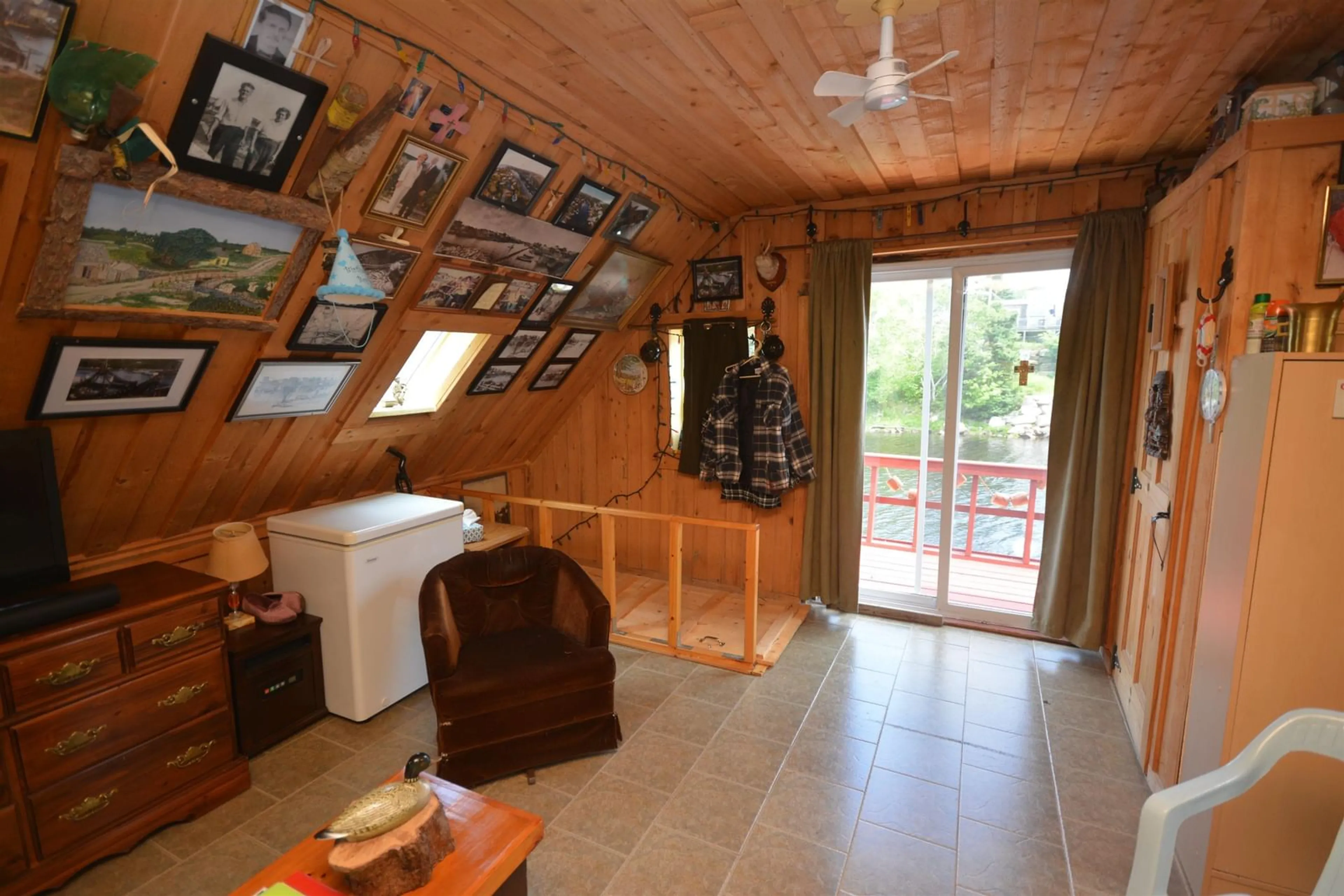 A pic of a room for 1570 John Brackett Dr, Herring Cove Nova Scotia B3V 1G8