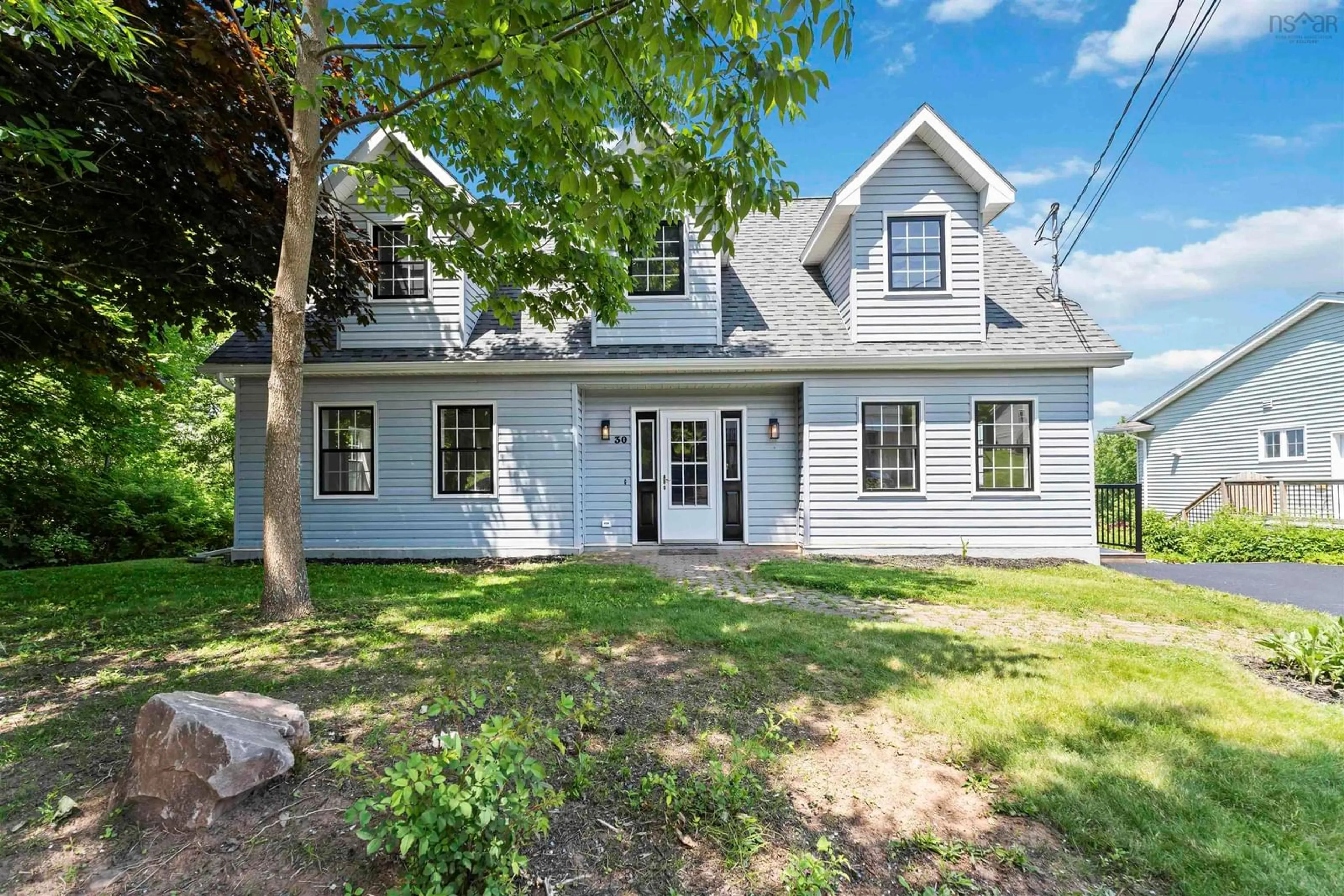 Home with vinyl exterior material, street for 30 Fowler St, Wolfville Nova Scotia B0P 1X0
