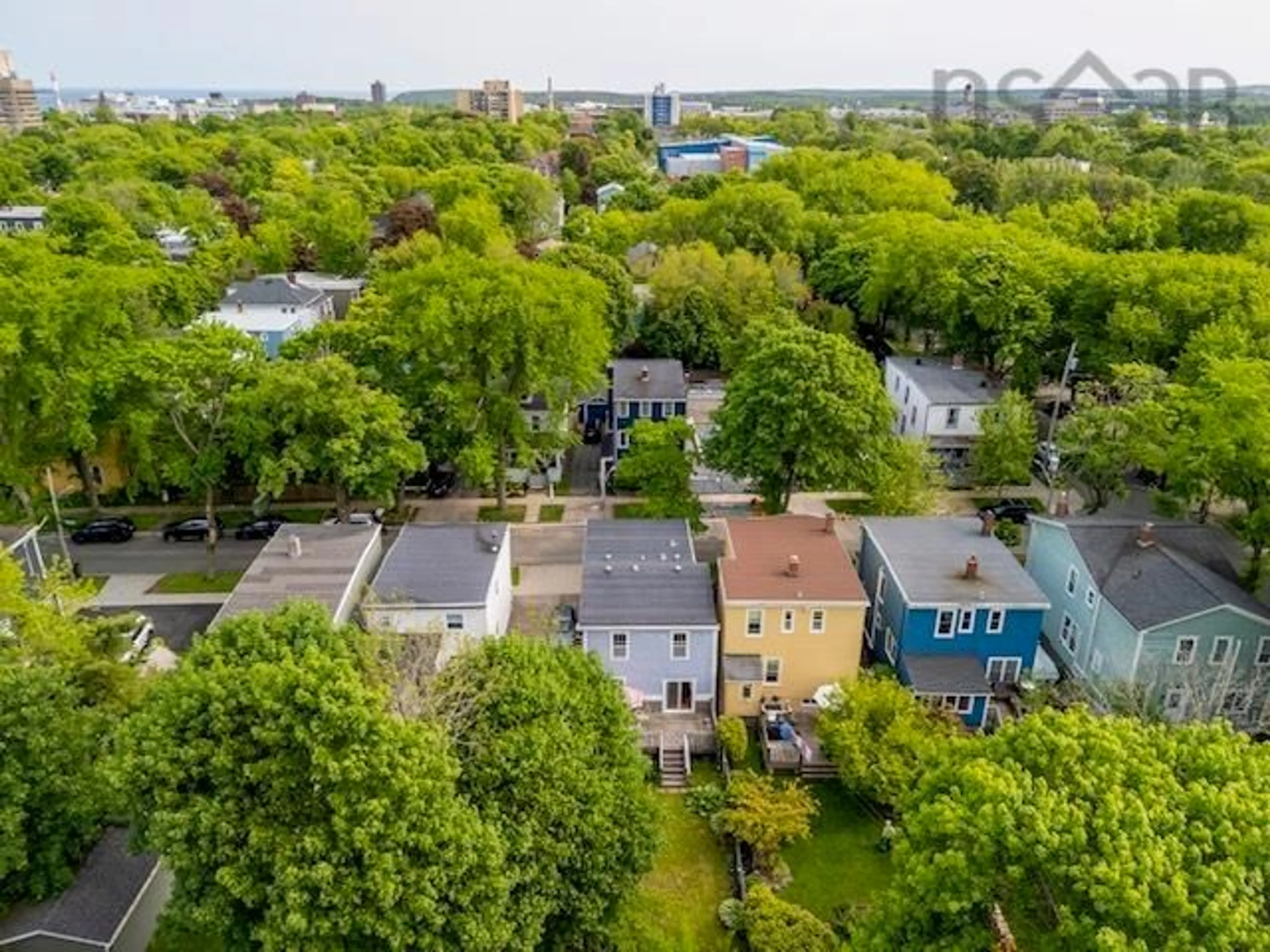 A pic from outside/outdoor area/front of a property/back of a property/a pic from drone, city buildings view from balcony for 6139/6141 Linden St, Halifax Nova Scotia B3H 2K7