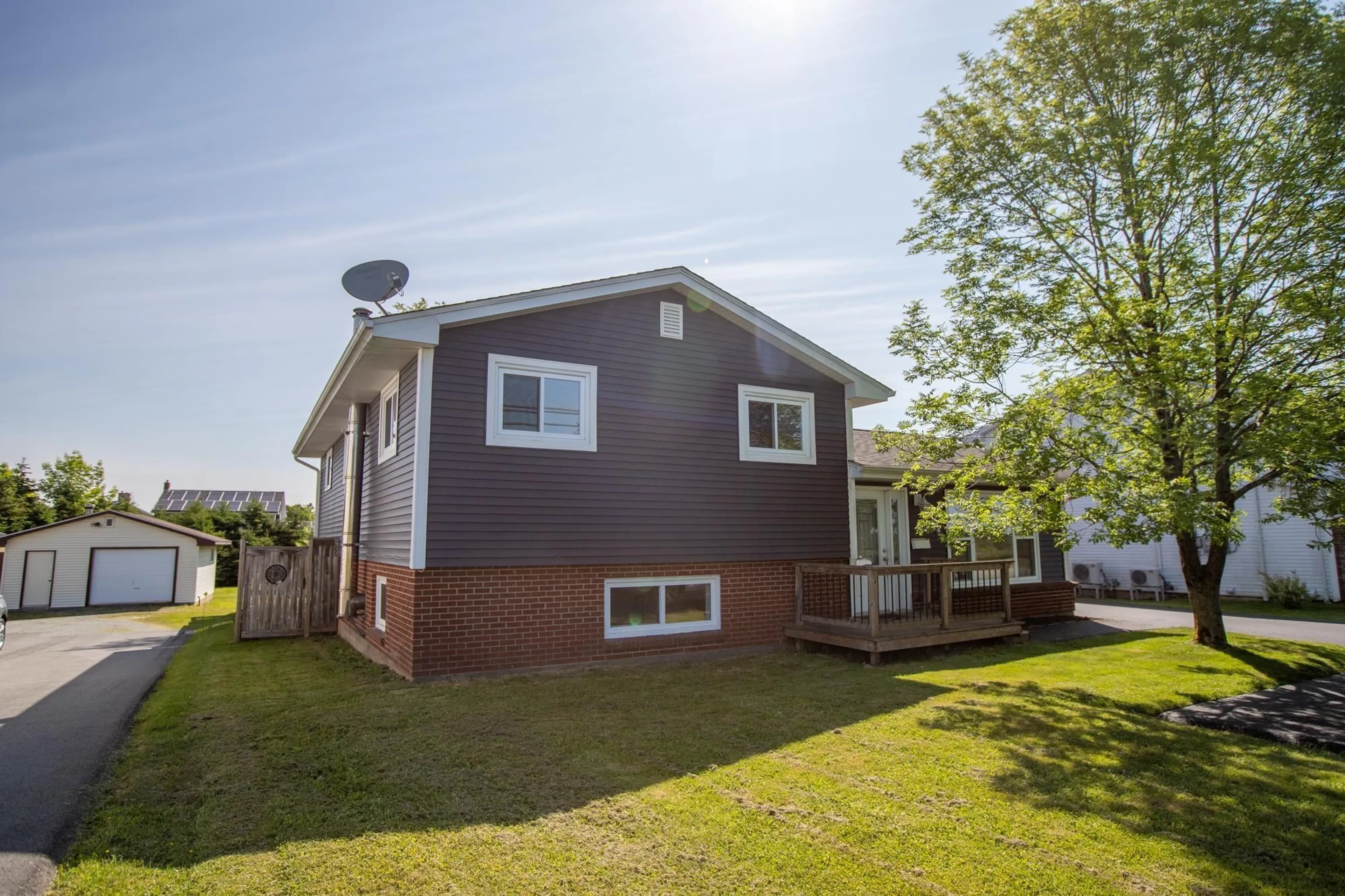 Home with vinyl exterior material, unknown for 334 Caldwell Rd, Dartmouth Nova Scotia B2V 1A3
