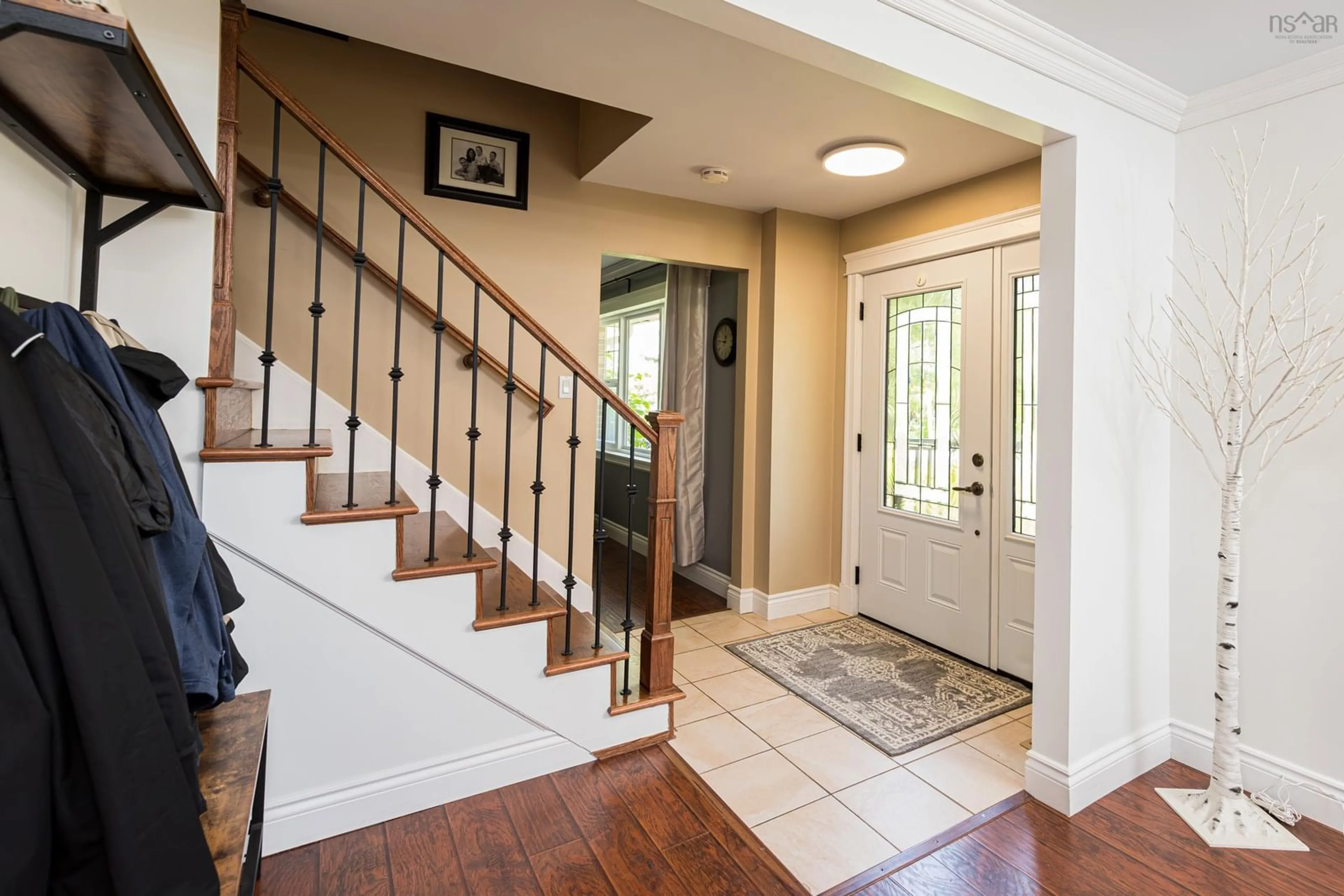 Indoor entryway for 31 Poplar Dr, Lantz Nova Scotia B2S 1X1