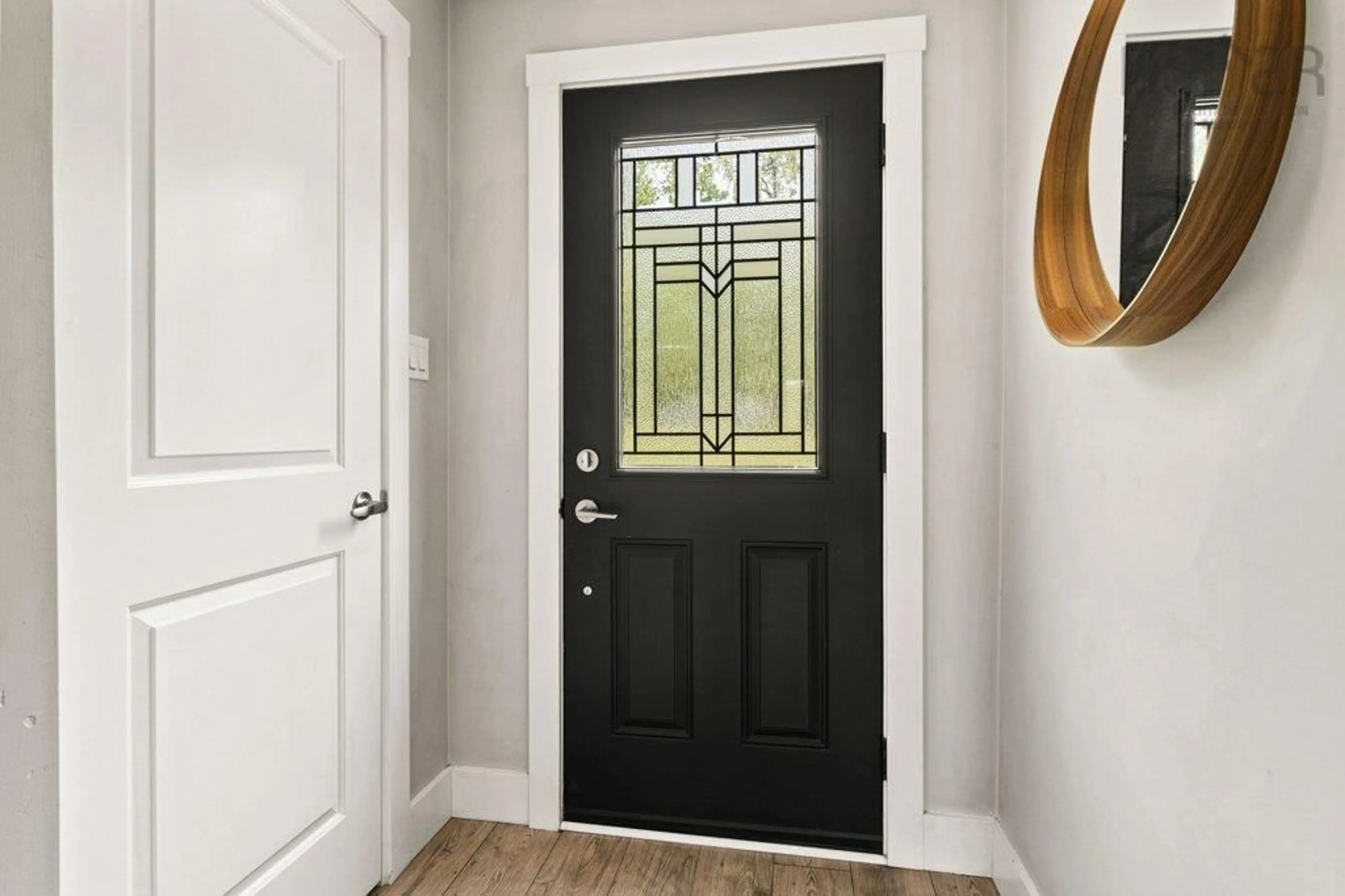 Indoor entryway for 1396 Beaver Bank Rd, Beaver Bank Nova Scotia B4G 1E8