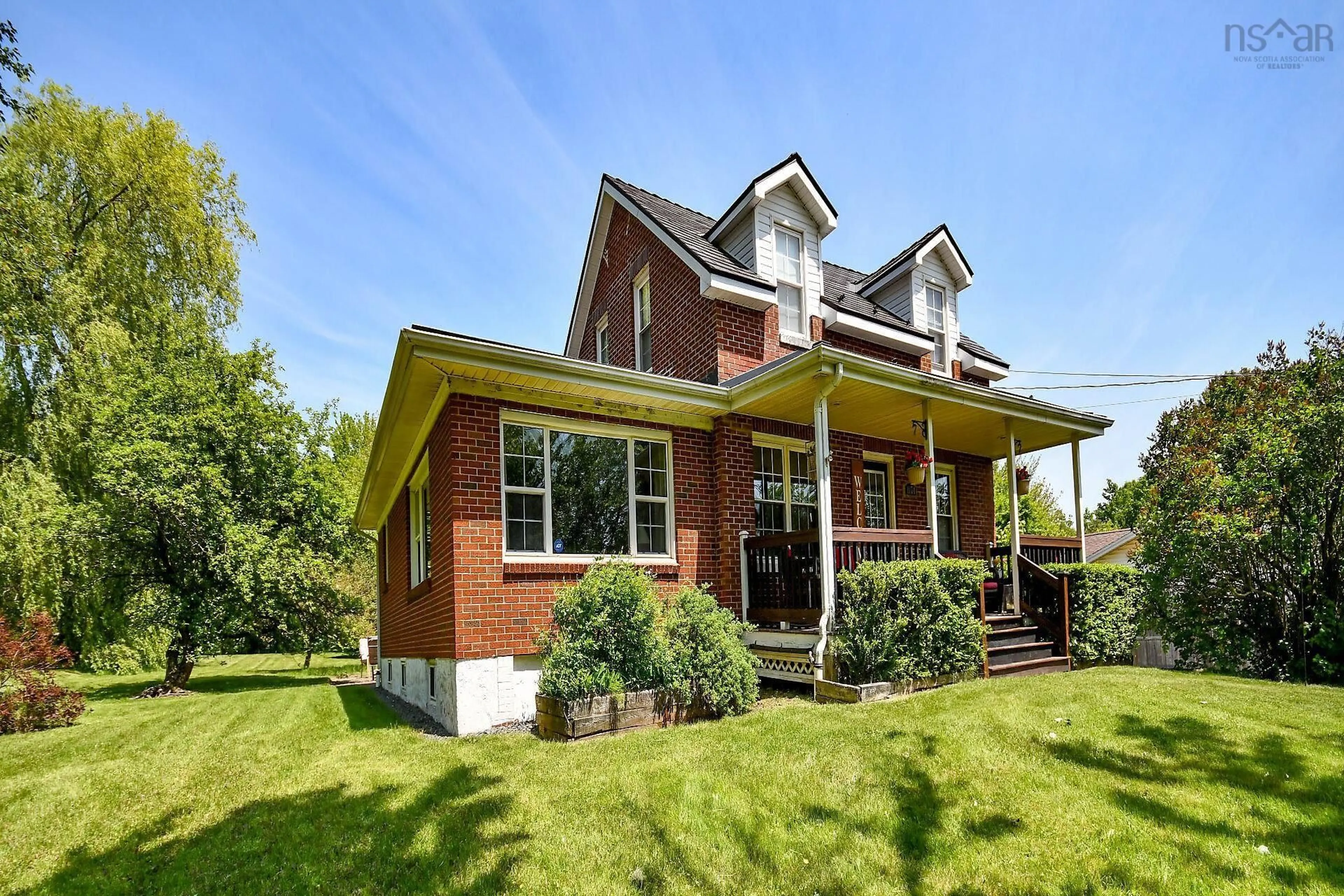 Home with brick exterior material, building for 1174 Highway #2, Lantz Nova Scotia B2S 1T4