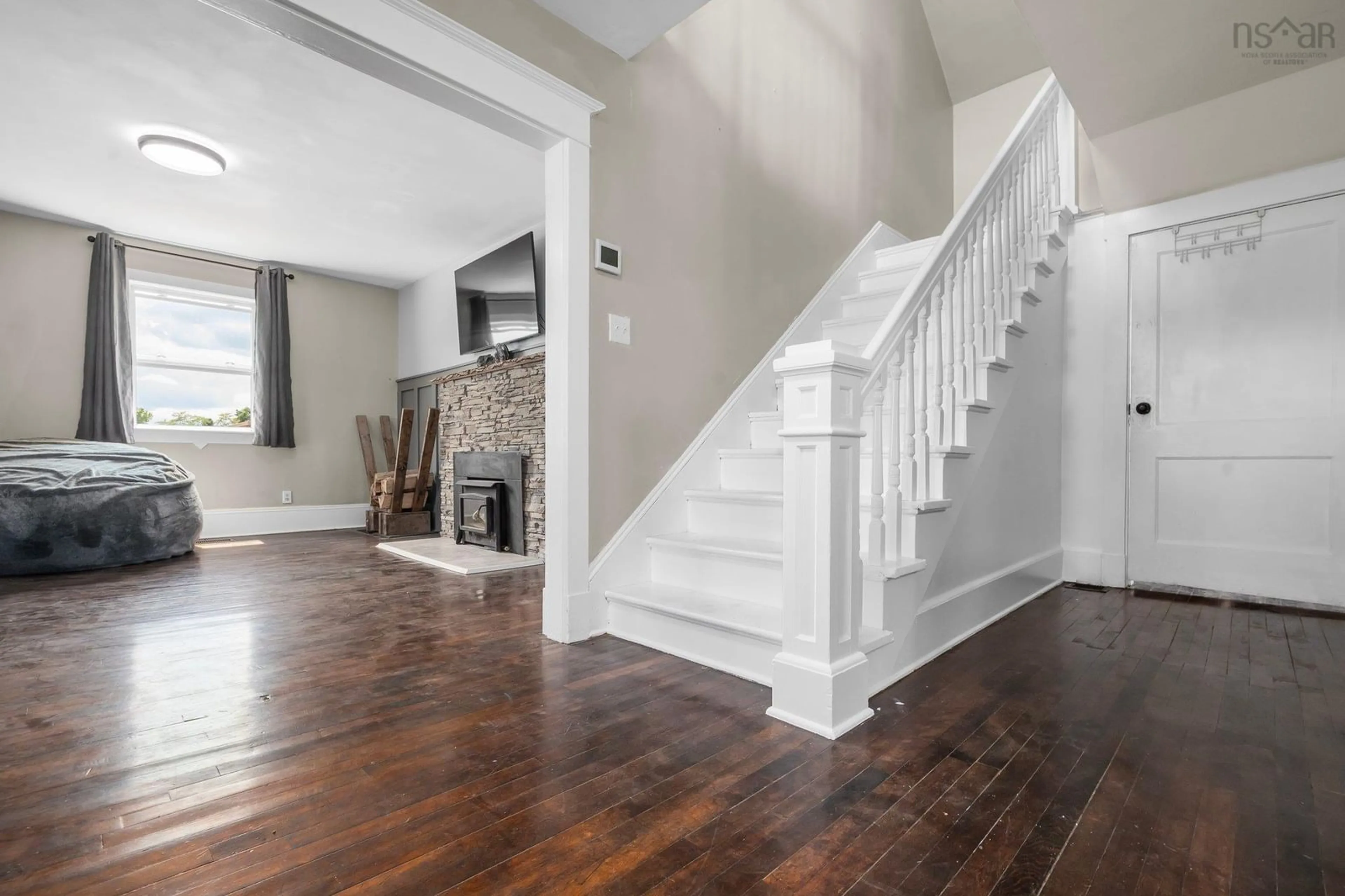 Indoor entryway for 148 Schurman Rd, Mount Denson Nova Scotia B0P 1L0
