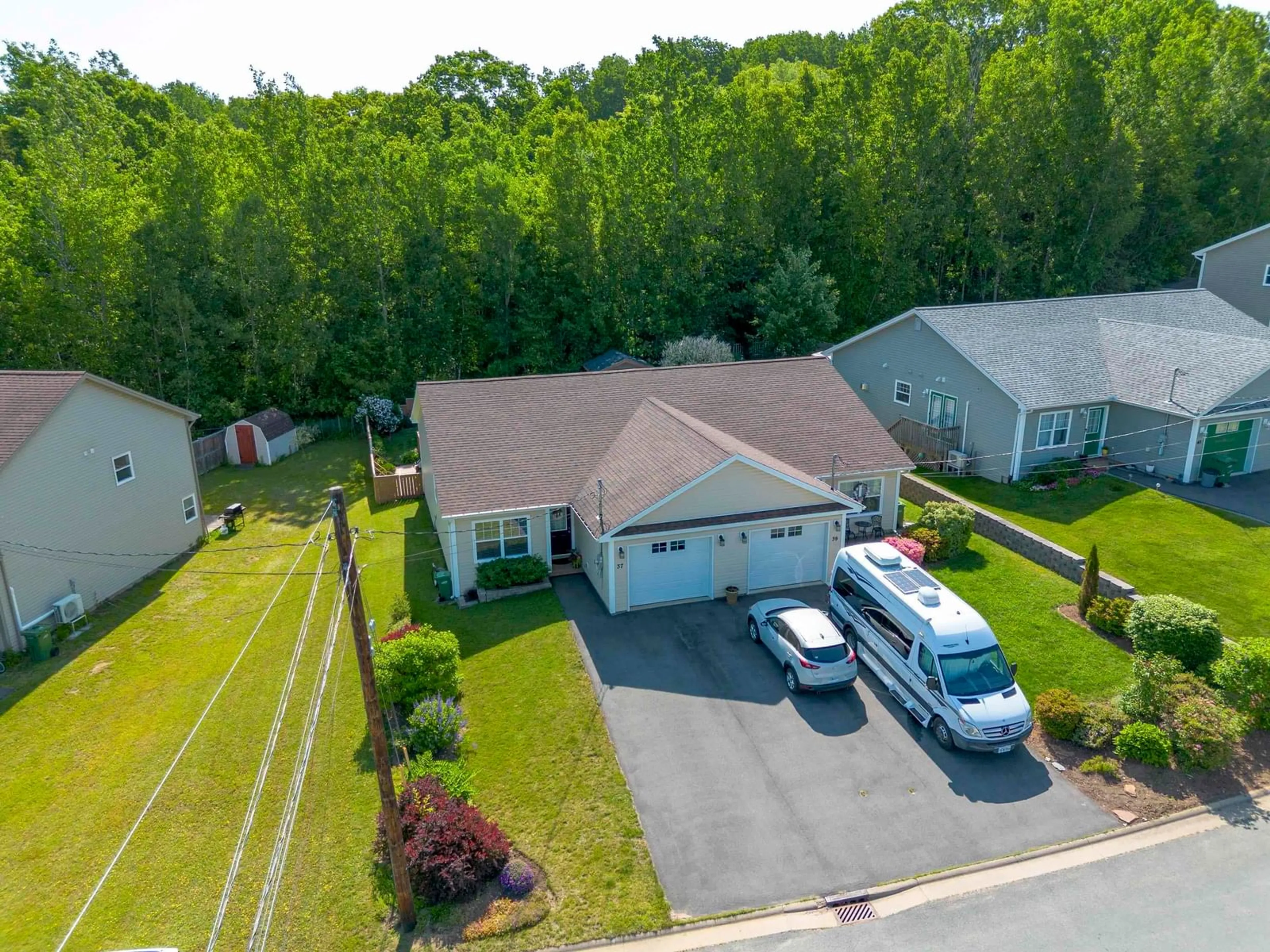A pic from outside/outdoor area/front of a property/back of a property/a pic from drone, street for 37 Kara Anne Crt, New Minas Nova Scotia B4N 0H6
