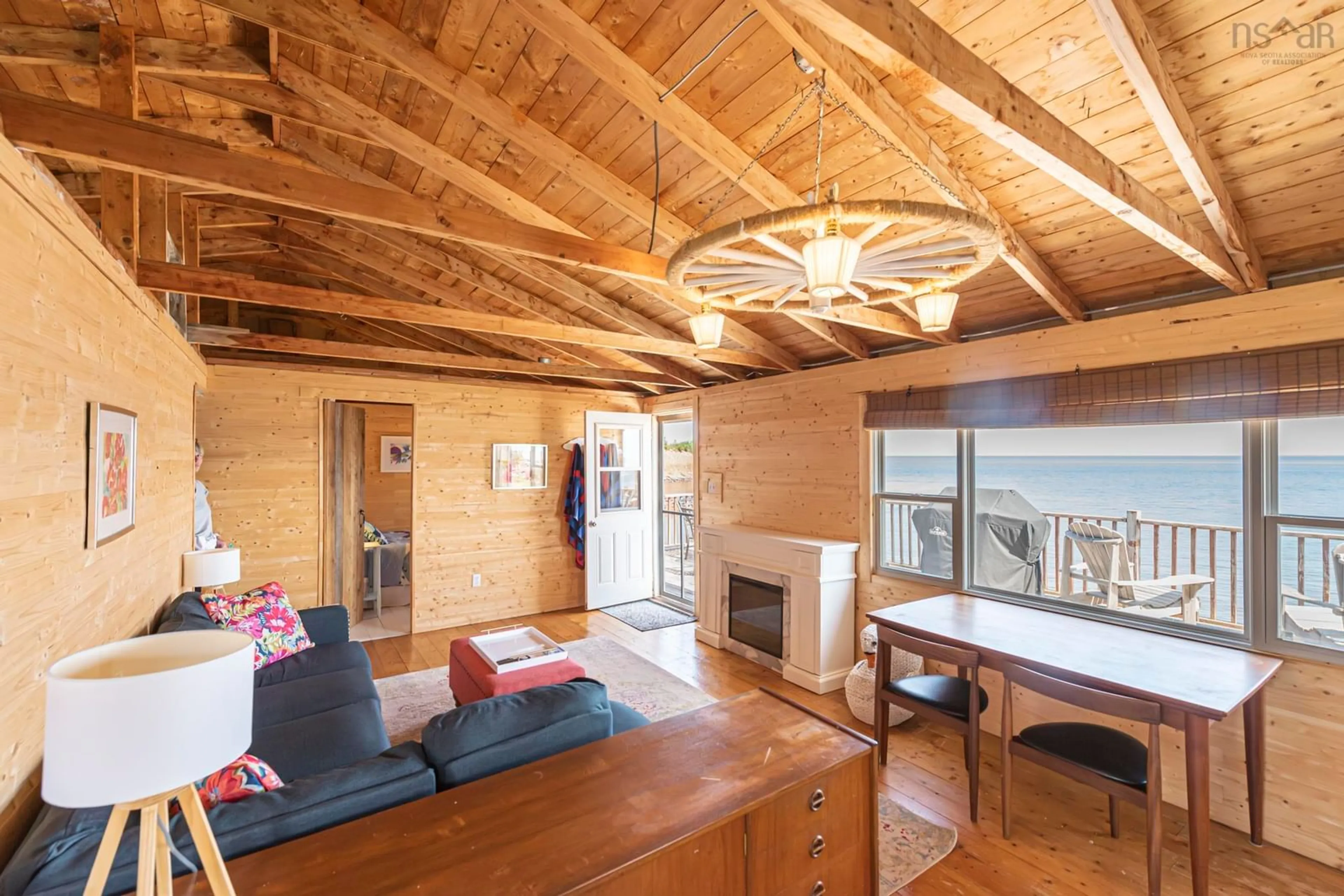 Indoor foyer for 71 Red Cliff Dr, Seafoam Nova Scotia B0K 1N0