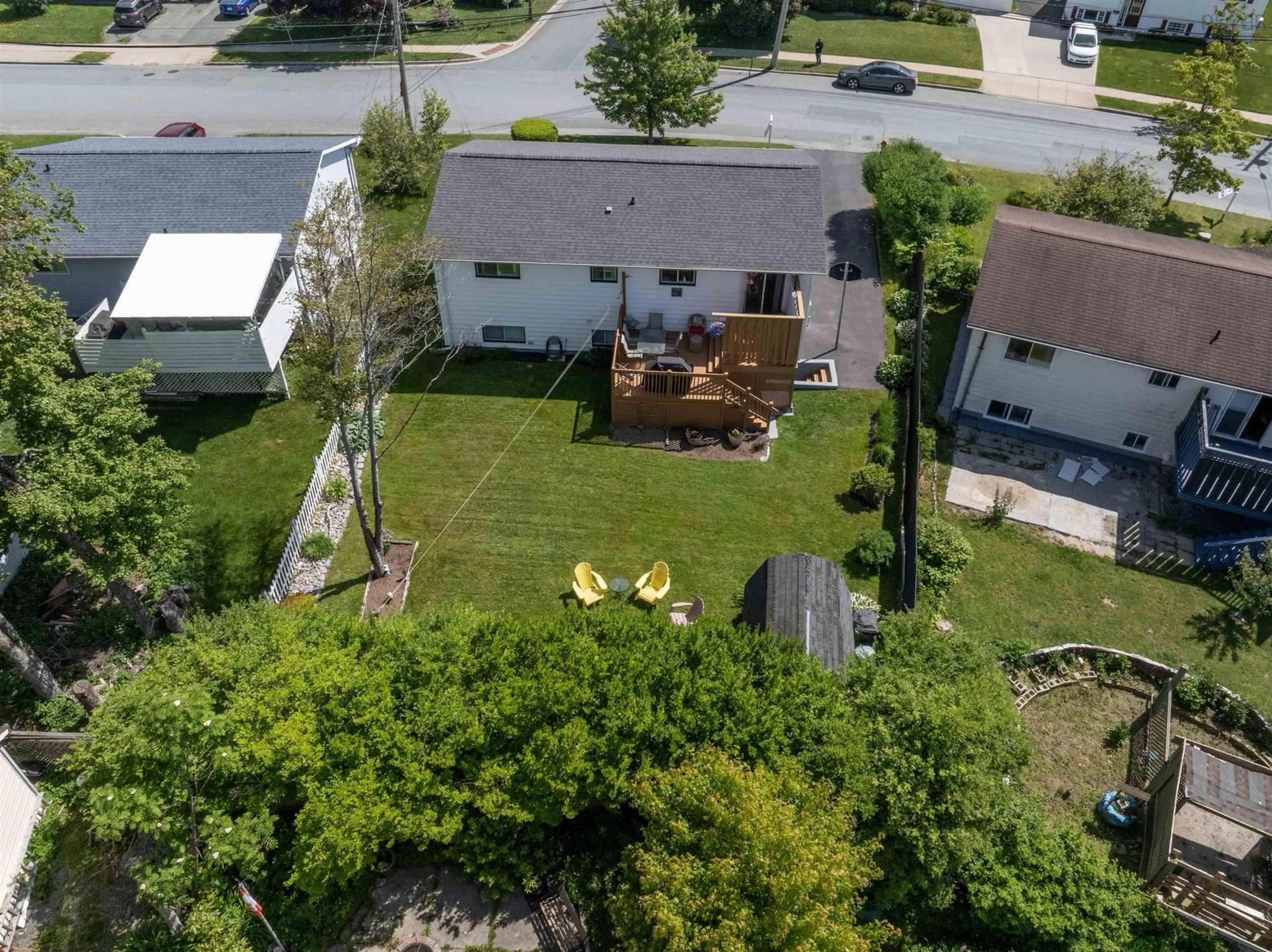 A pic from outside/outdoor area/front of a property/back of a property/a pic from drone, street for 8 Cranberry Cres, Dartmouth Nova Scotia B2W 5A1