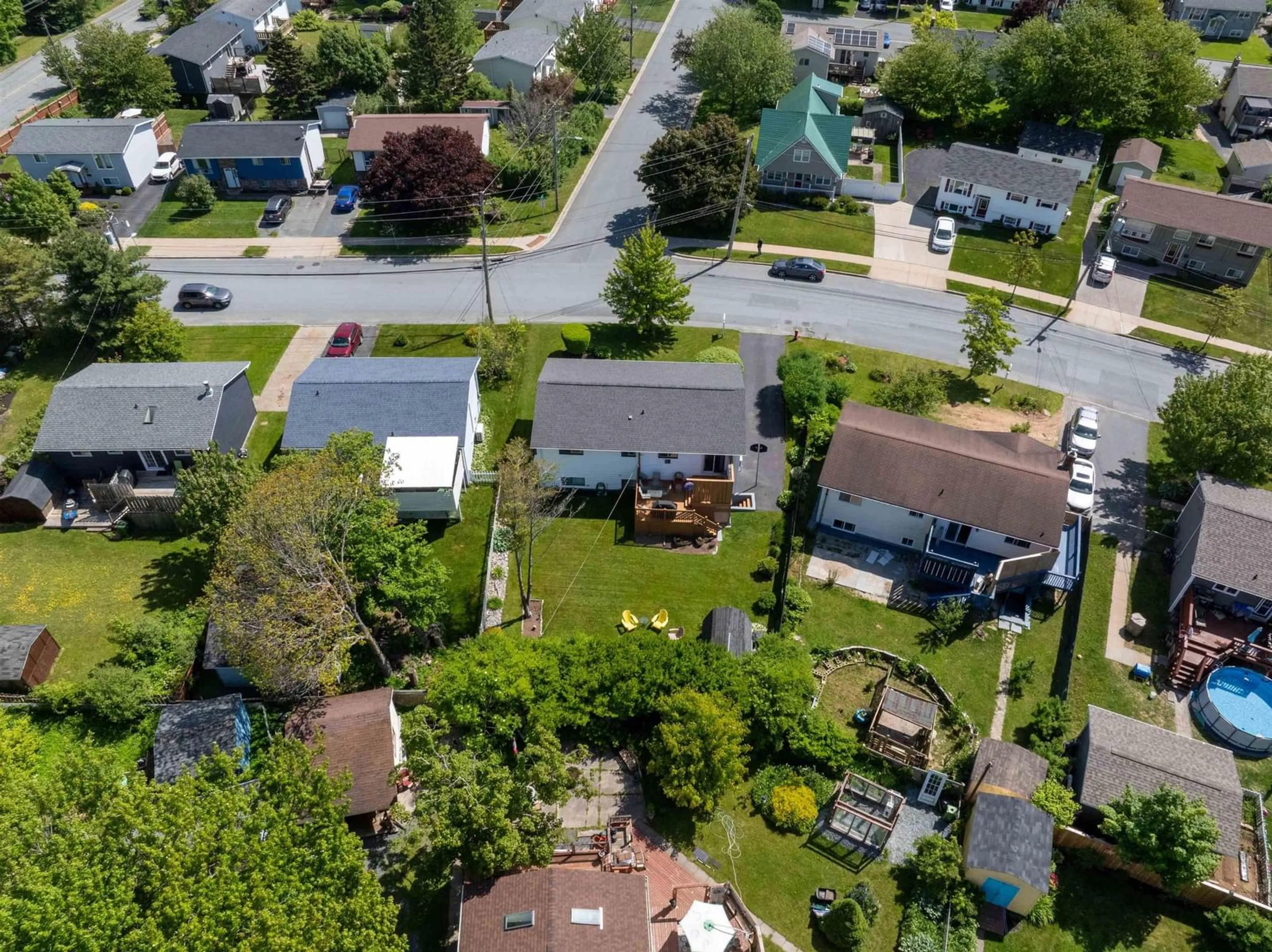 A pic from outside/outdoor area/front of a property/back of a property/a pic from drone, street for 8 Cranberry Cres, Dartmouth Nova Scotia B2W 5A1