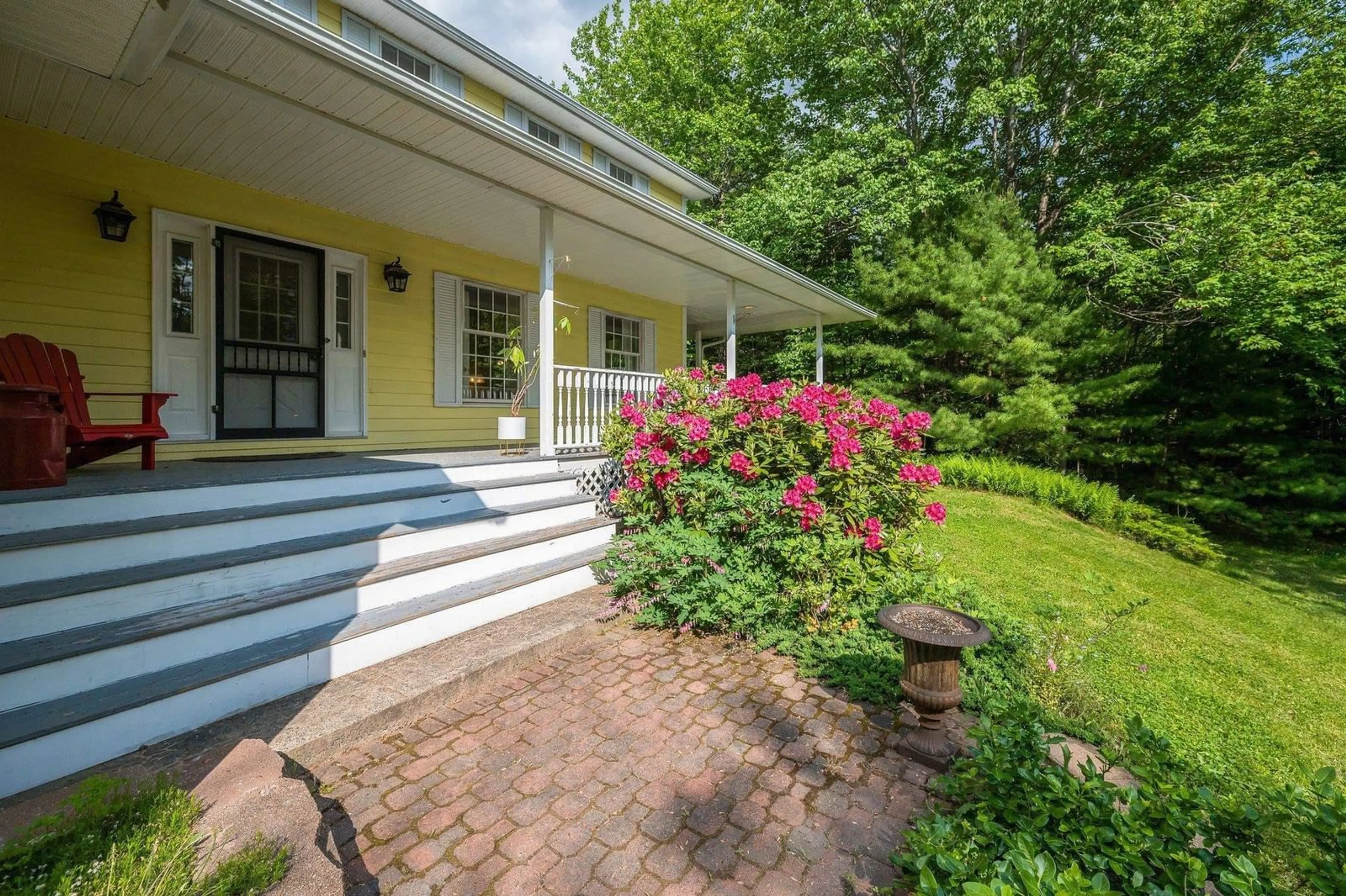 Patio, street for 1 Cedarwood Court, Fall River Nova Scotia B2T 1E7