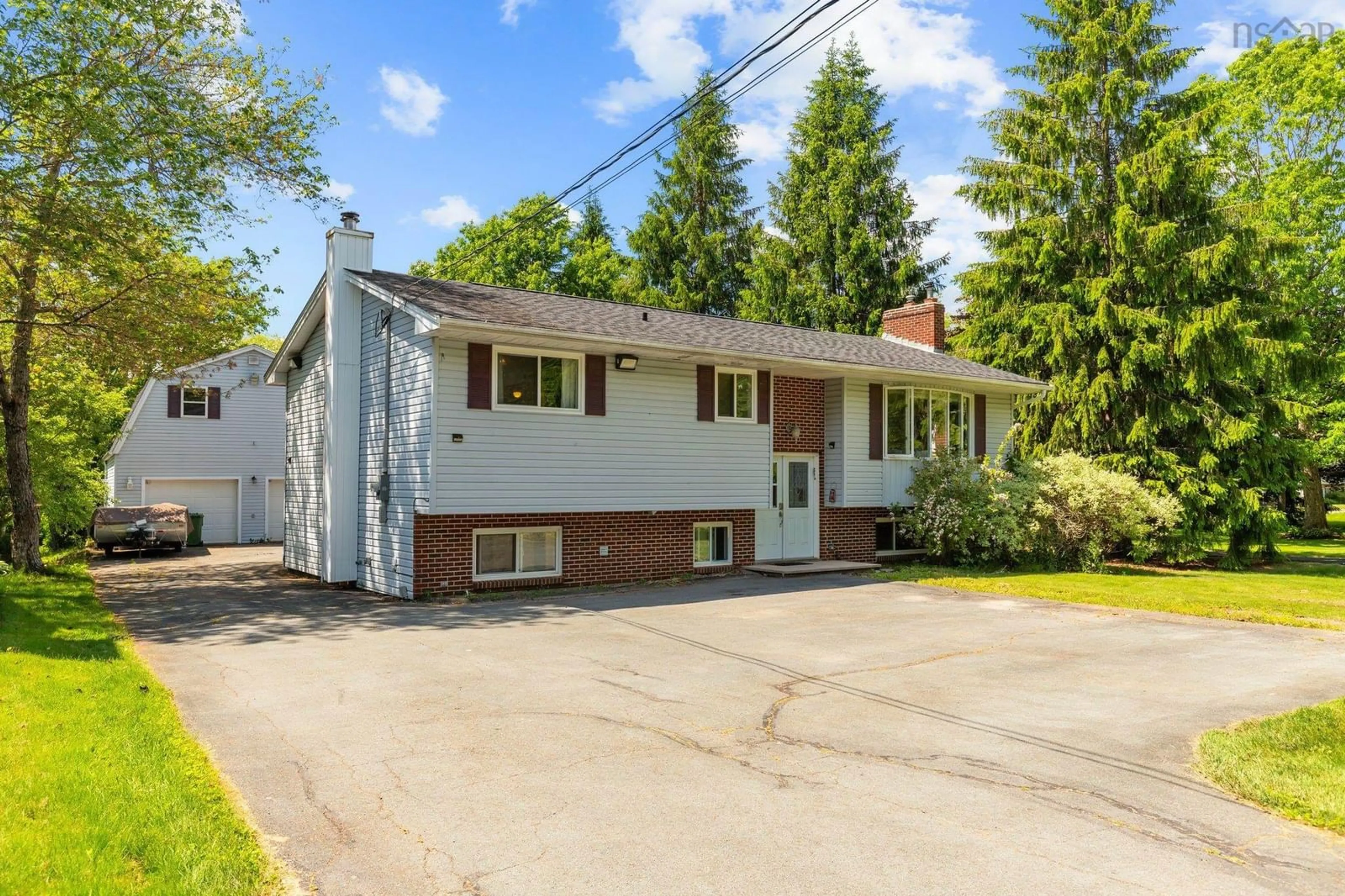 Home with vinyl exterior material, street for 60 Fletcher Dr, Fall River Nova Scotia B2T 1J2