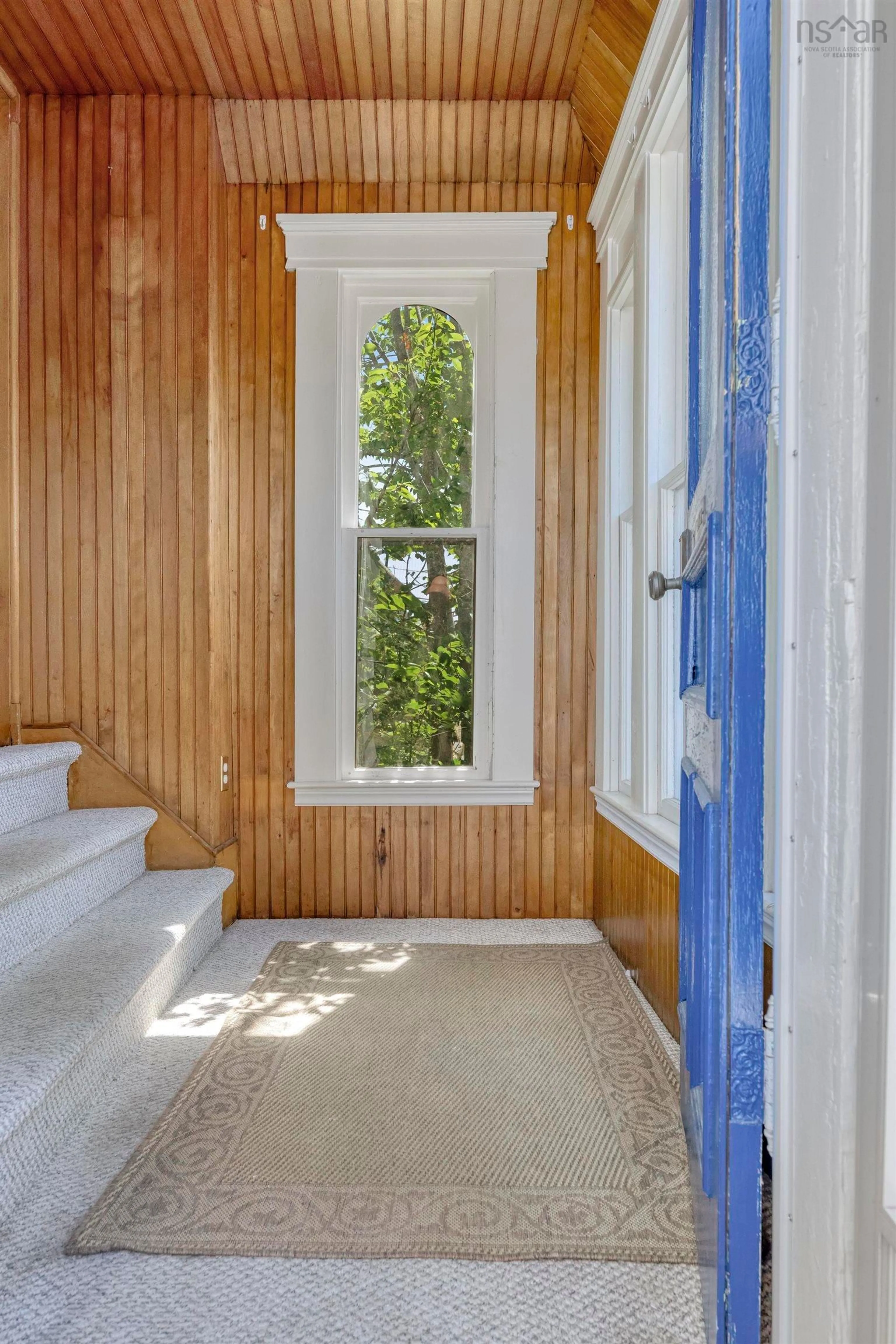 Indoor entryway for 73 Montague St, Lunenburg Nova Scotia B0J 2C0