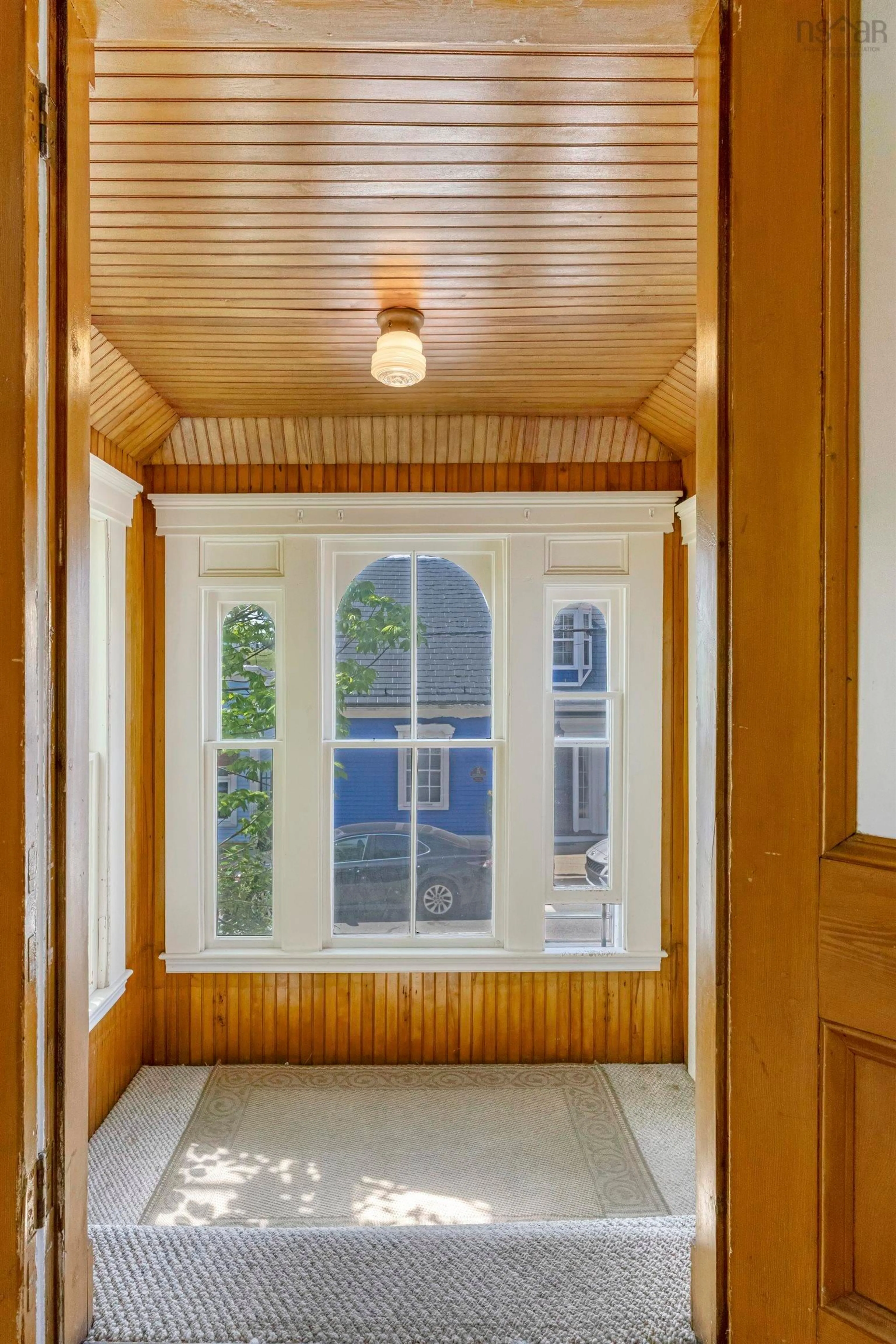 Indoor entryway for 73 Montague St, Lunenburg Nova Scotia B0J 2C0