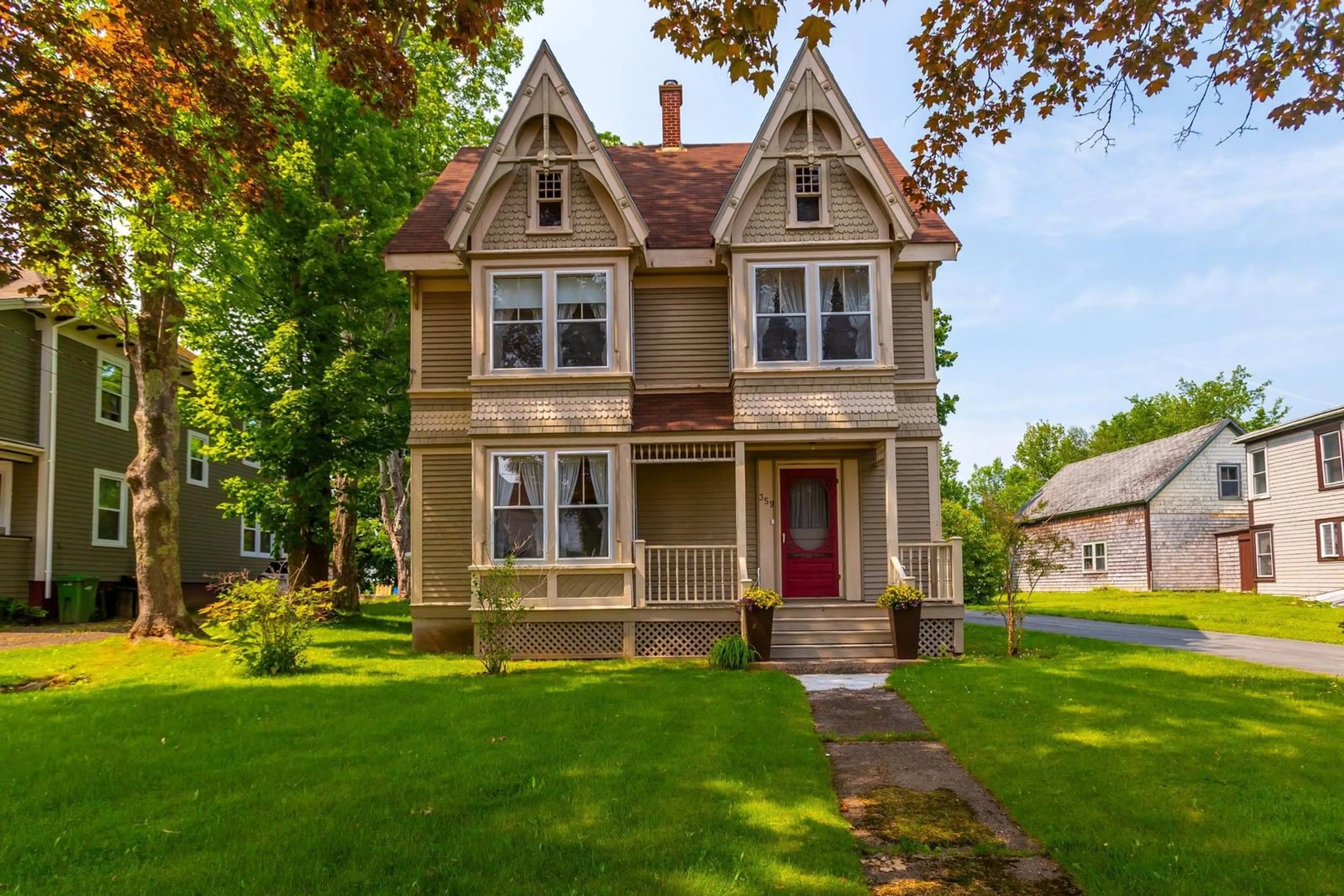 Home with vinyl exterior material, street for 359 Granville St, Bridgetown Nova Scotia B0S 1C0