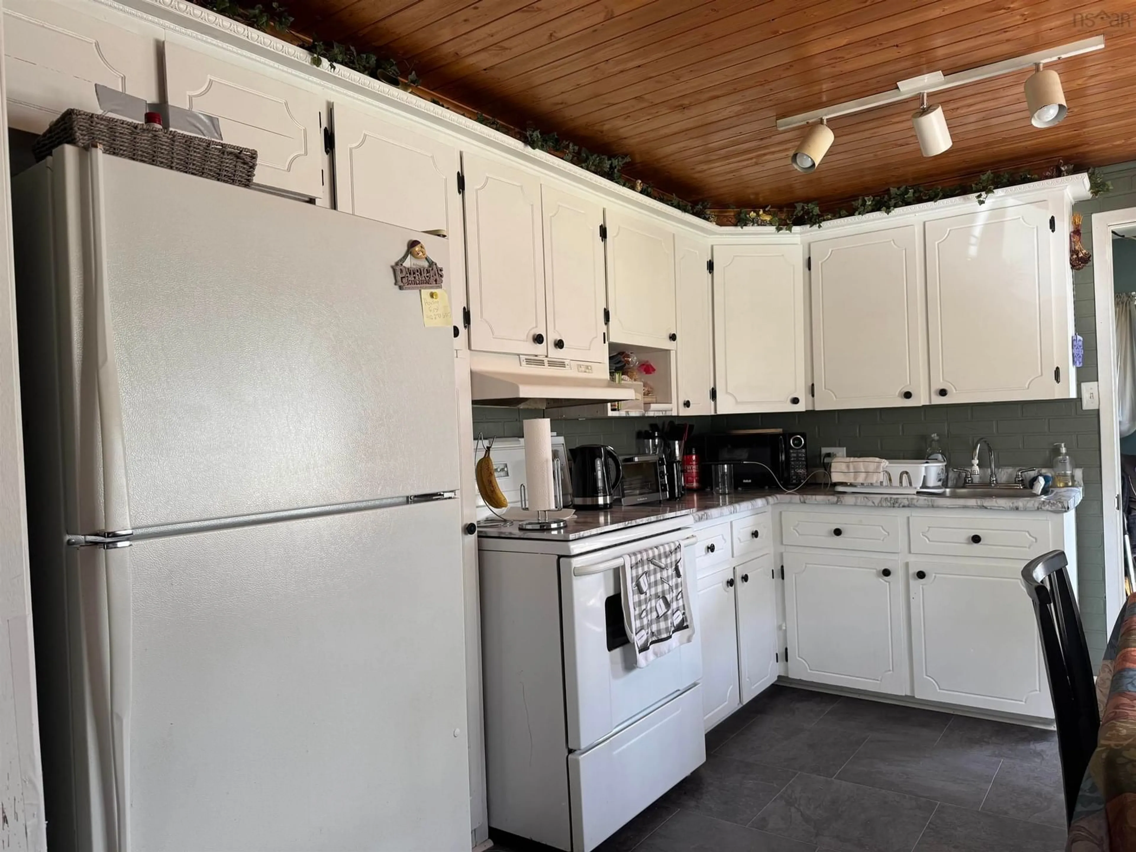 Standard kitchen, unknown for 12 Macnamara St, Sydney Mines Nova Scotia B1V 2M4
