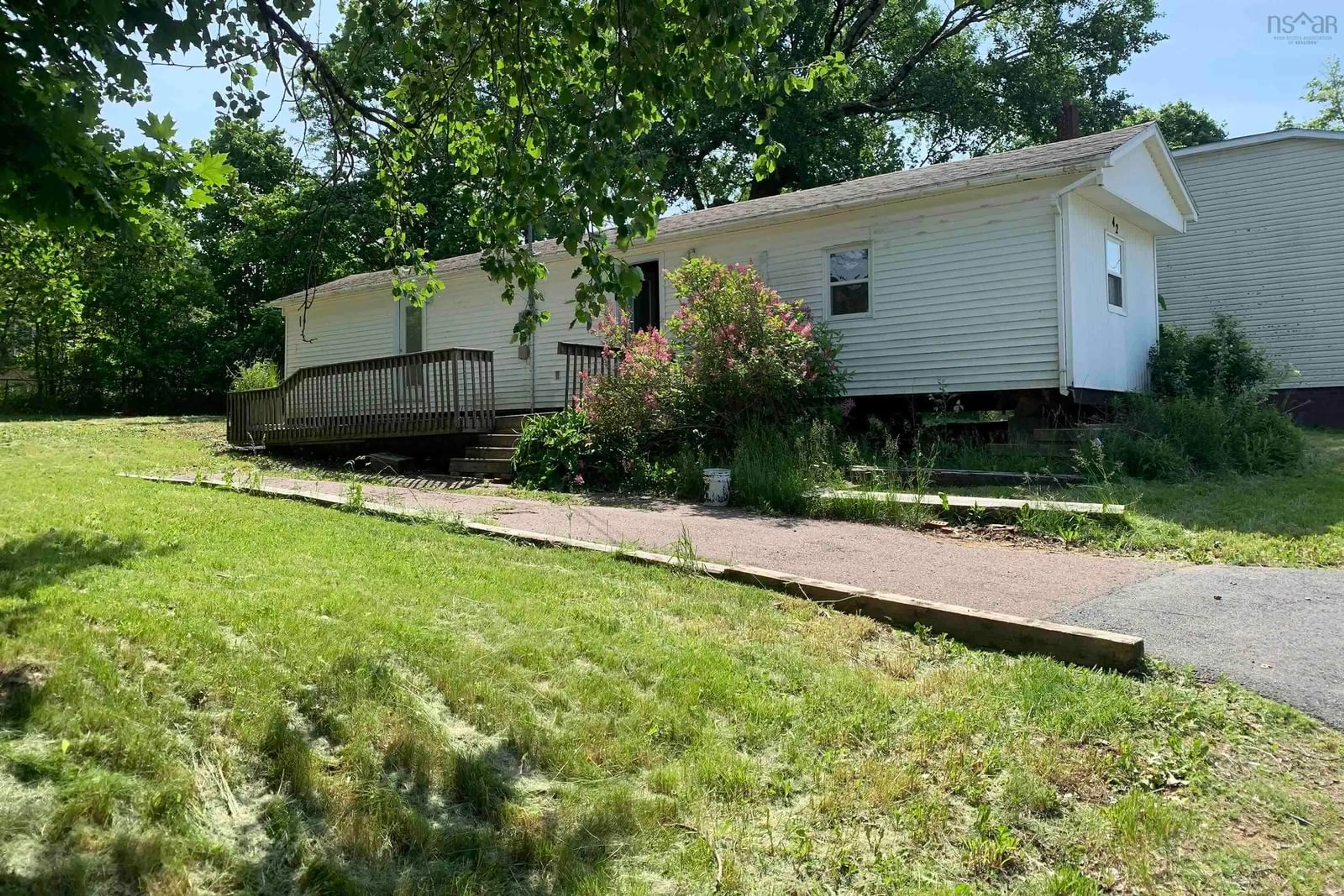 Unknown for 42 Victoria St, Springhill Nova Scotia B0M 1X0