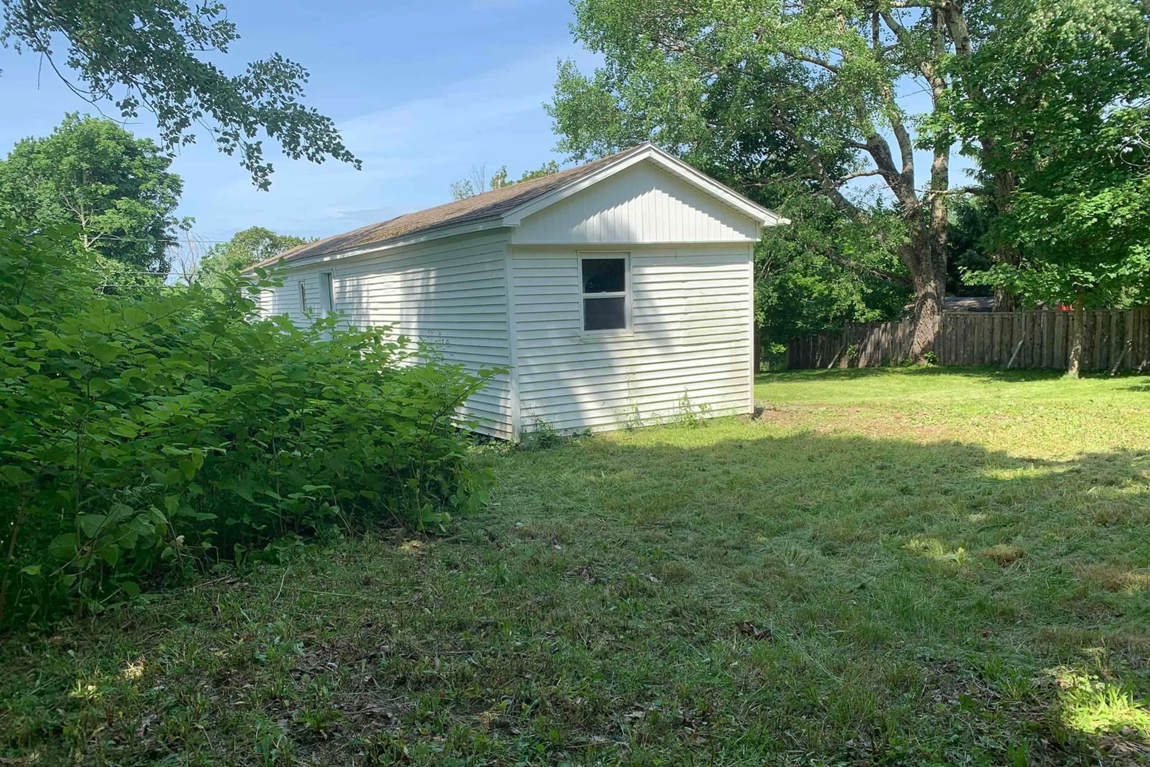 Shed for 42 Victoria St, Springhill Nova Scotia B0M 1X0