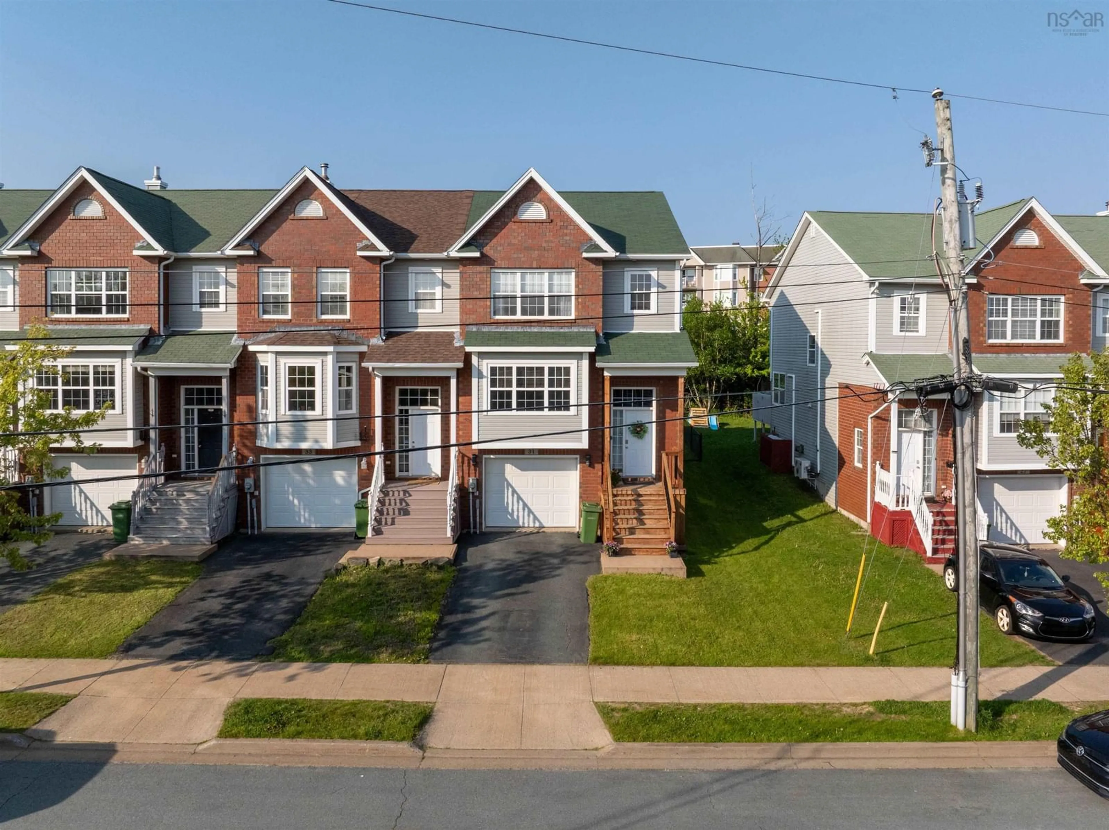 A pic from outside/outdoor area/front of a property/back of a property/a pic from drone, street for 31 Woodhaven Close, Dartmouth Nova Scotia B2W 6P9