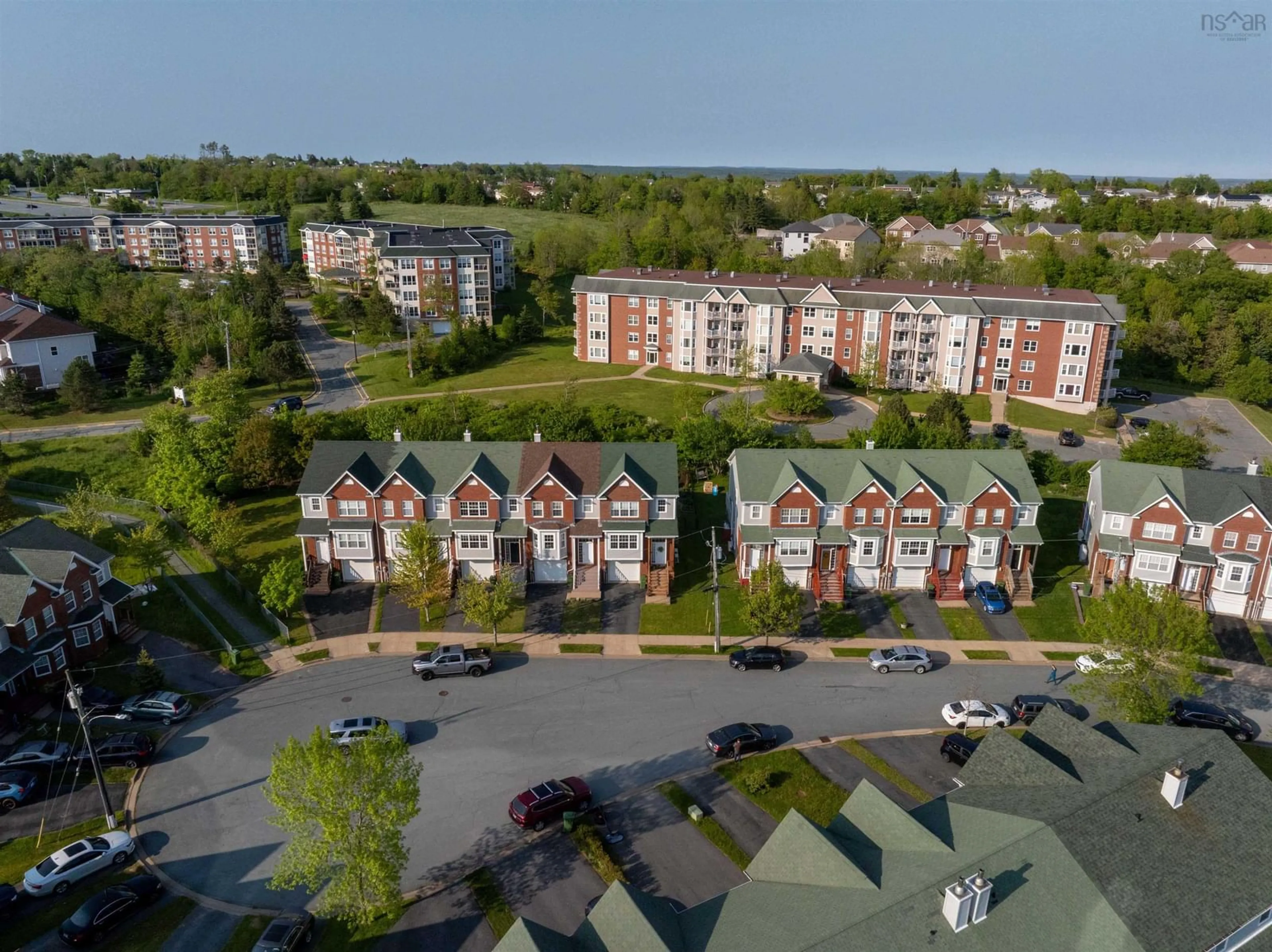 A pic from outside/outdoor area/front of a property/back of a property/a pic from drone, city buildings view from balcony for 31 Woodhaven Close, Dartmouth Nova Scotia B2W 6P9