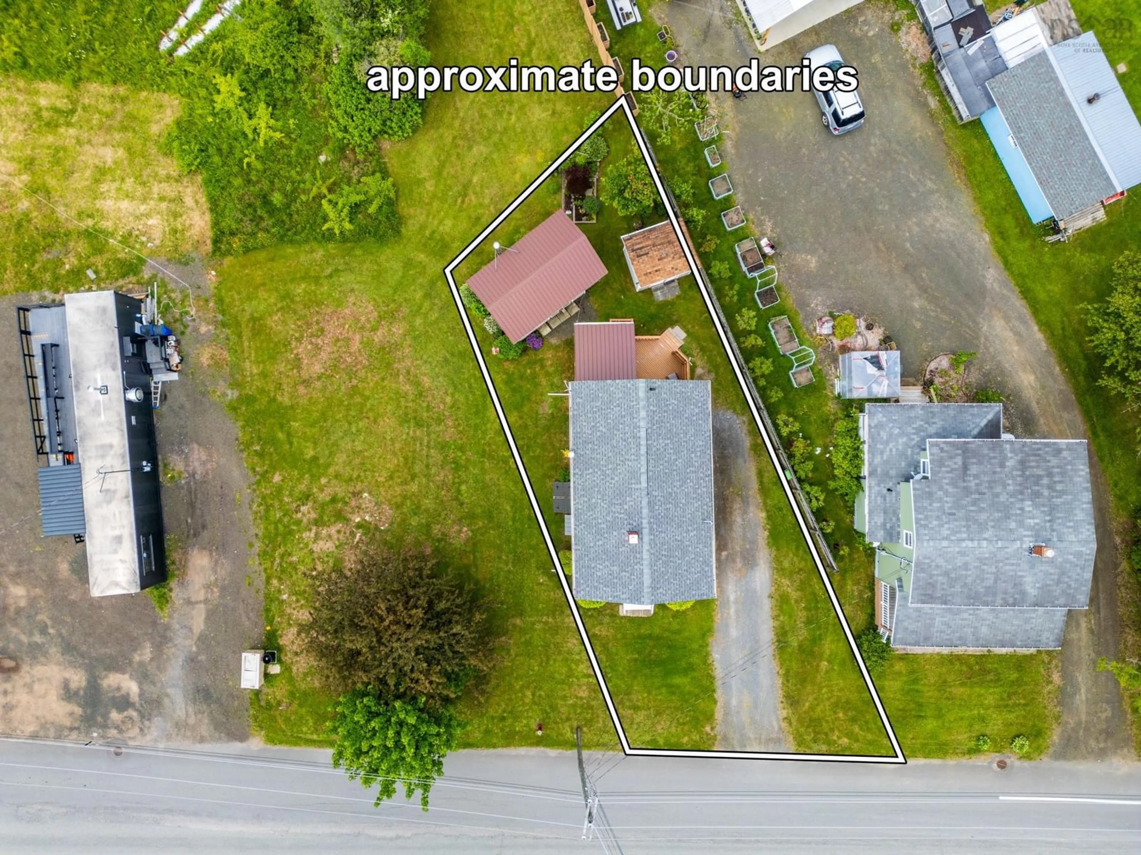 A pic from outside/outdoor area/front of a property/back of a property/a pic from drone, mountain view for 83 Victoria Street, Digby Nova Scotia B0V 1A0