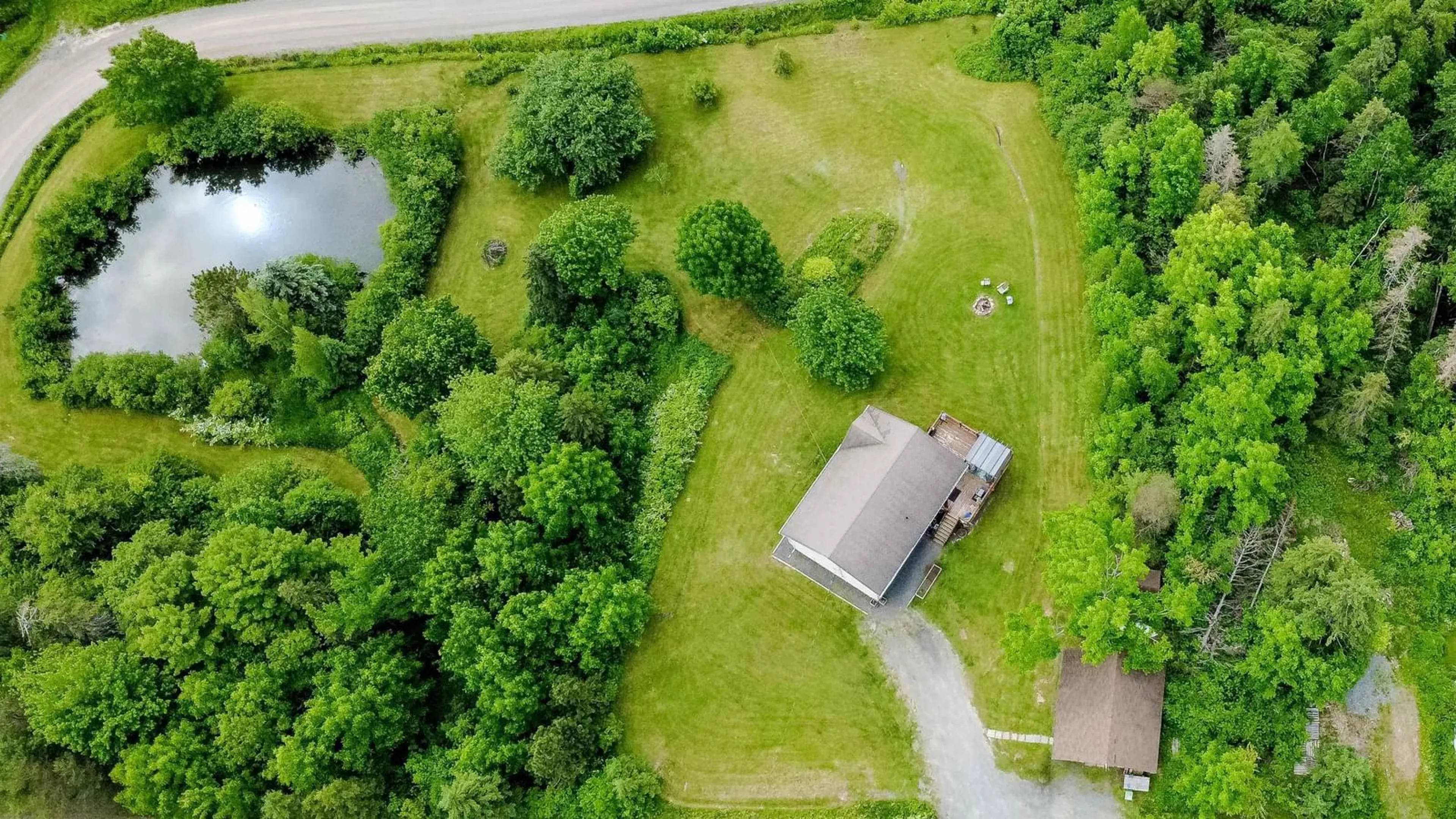 A pic from outside/outdoor area/front of a property/back of a property/a pic from drone, water/lake/river/ocean view for 34 Mary Dr, Greenhill Nova Scotia B0K 2A0