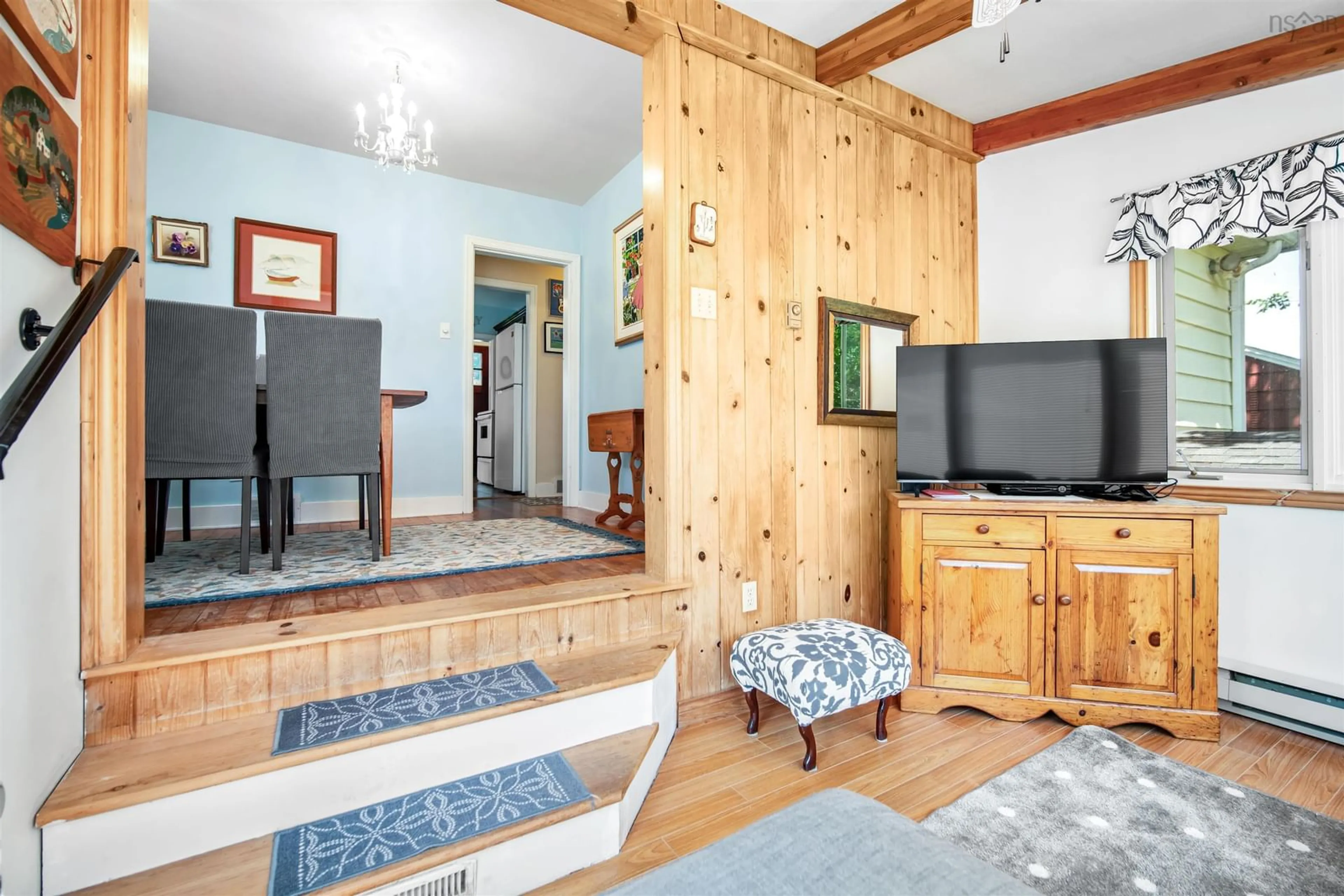 Living room with furniture, wood/laminate floor for 6 Piers Ave, Halifax Nova Scotia B3N 1Z3