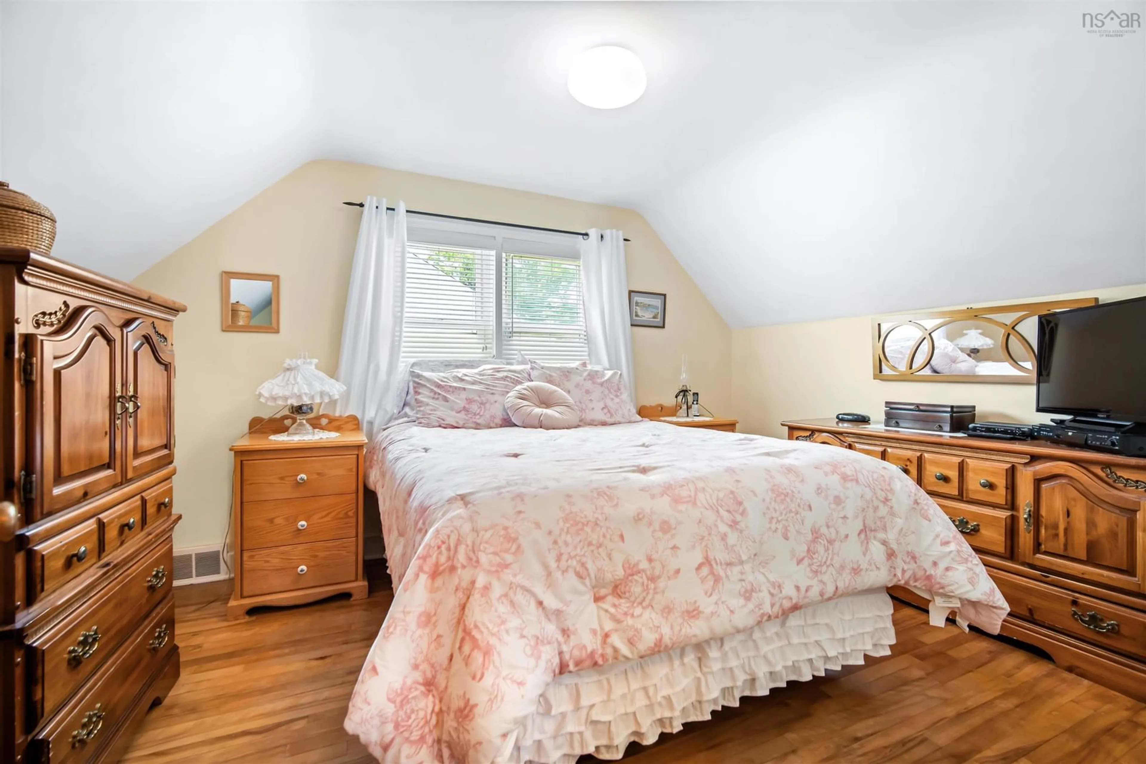 Bedroom with bed, wood/laminate floor for 6 Piers Ave, Halifax Nova Scotia B3N 1Z3