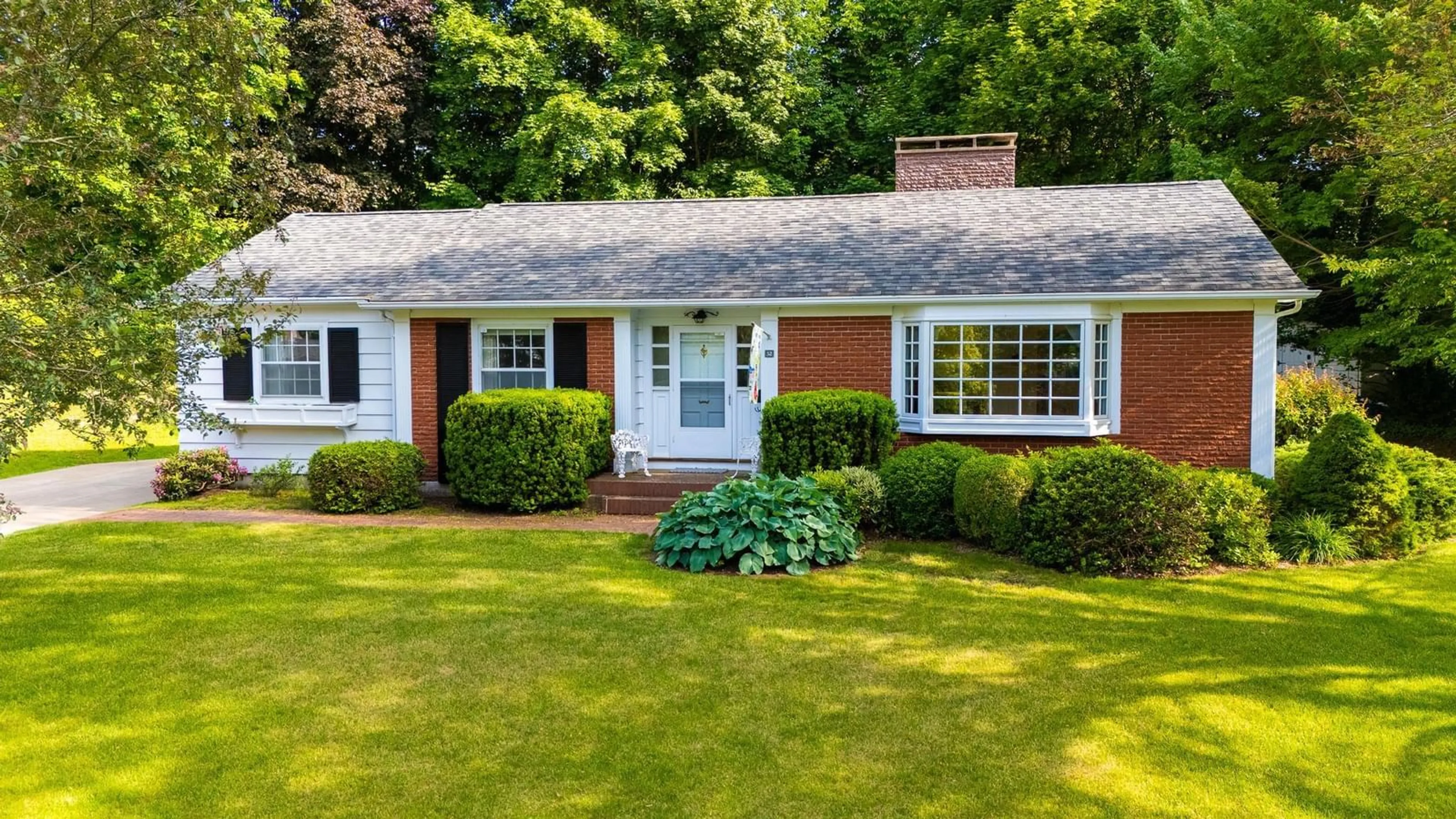 Home with brick exterior material, street for 32 Fielding Ave, Kentville Nova Scotia B4N 2T6