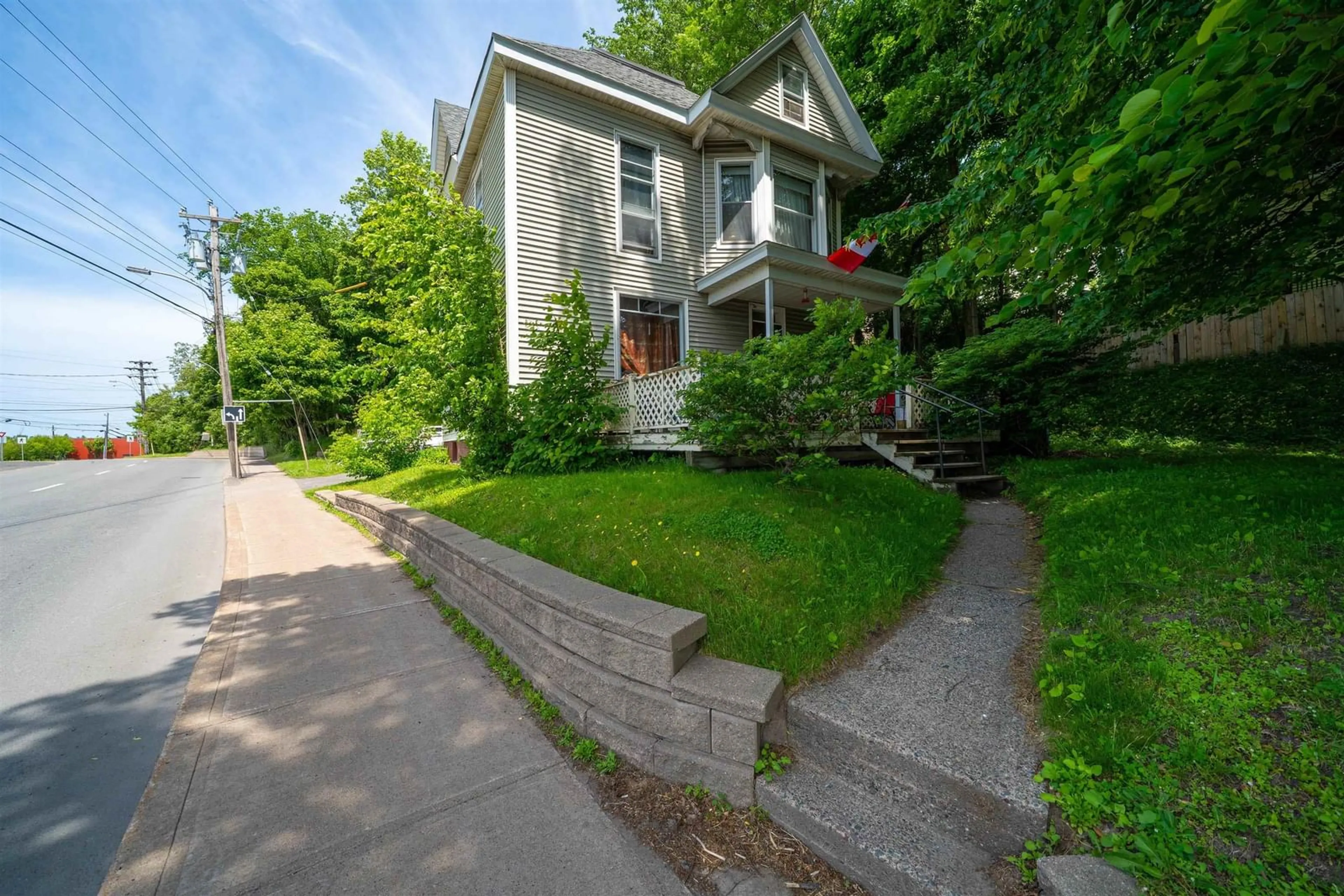 Patio, street for 164 George St, New Glasgow Nova Scotia B2H 2K9