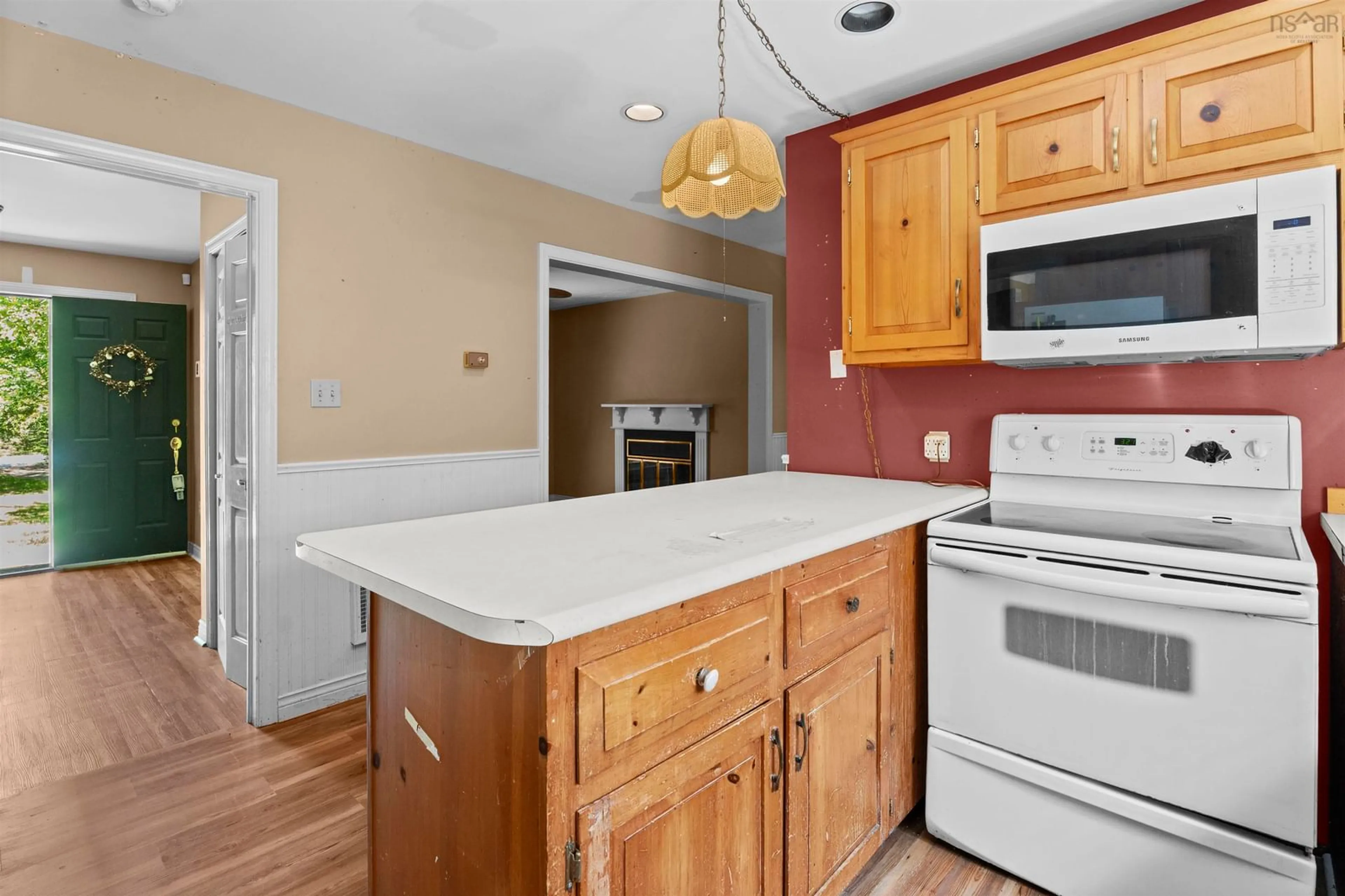 Standard kitchen, ceramic/tile floor for 239 Buckingham Dr, Stillwater Lake Nova Scotia B3Z 1G8