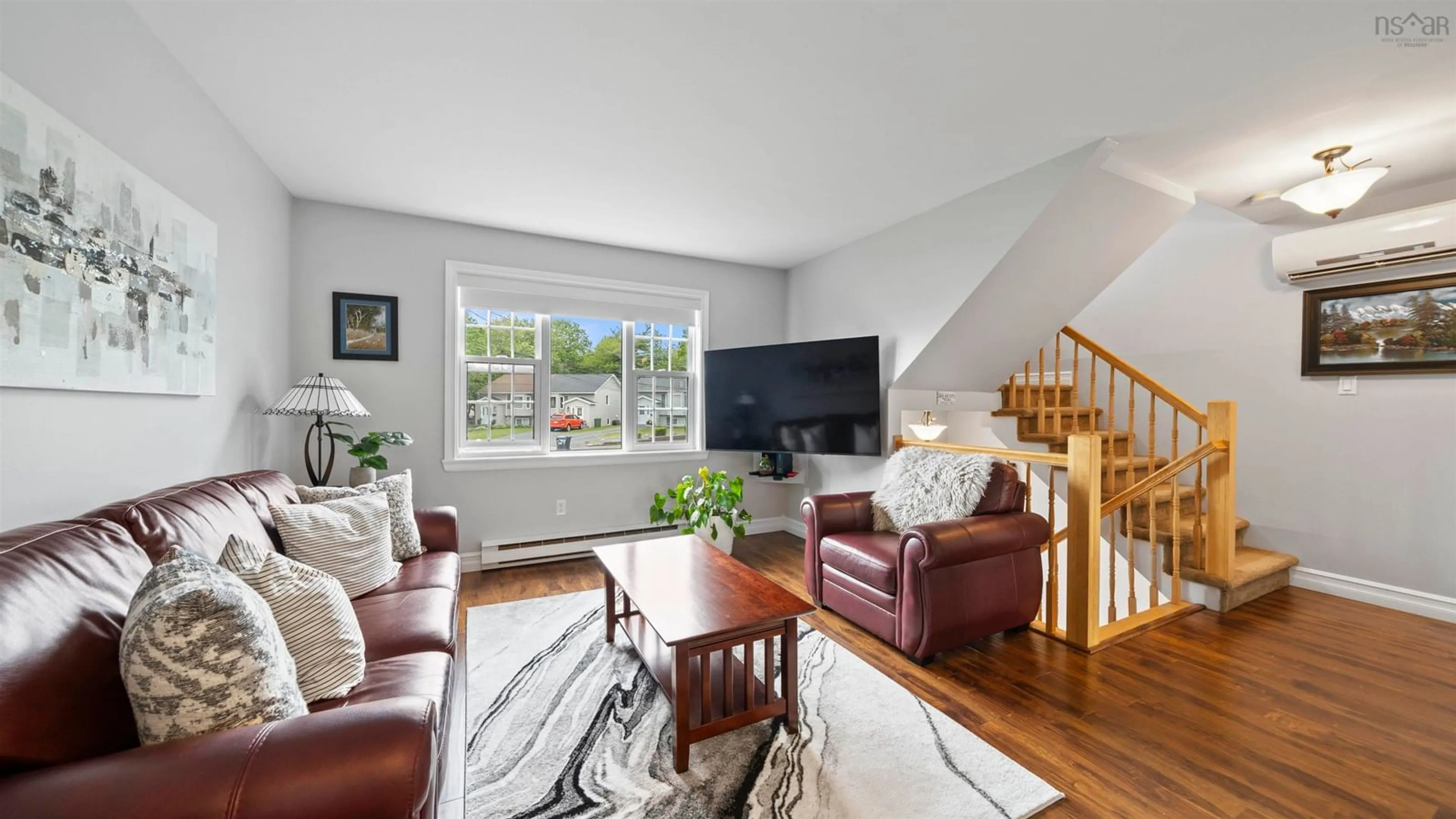 Living room with furniture, unknown for 32 Osborne Ave, Dartmouth Nova Scotia B2W 1H8