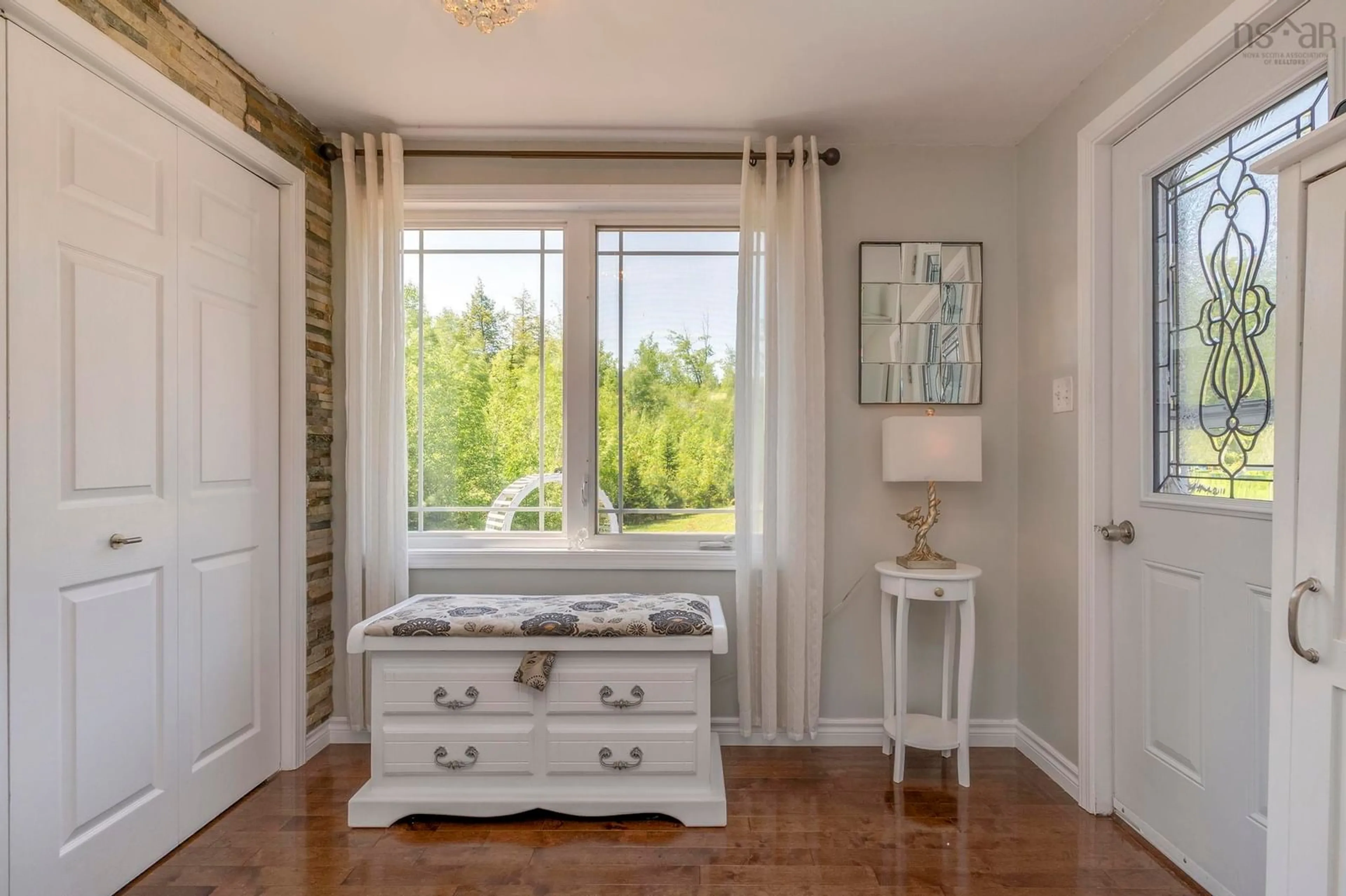 Indoor entryway for 380 Wentzell Rd, Baker Settlement Nova Scotia B4V 7J4