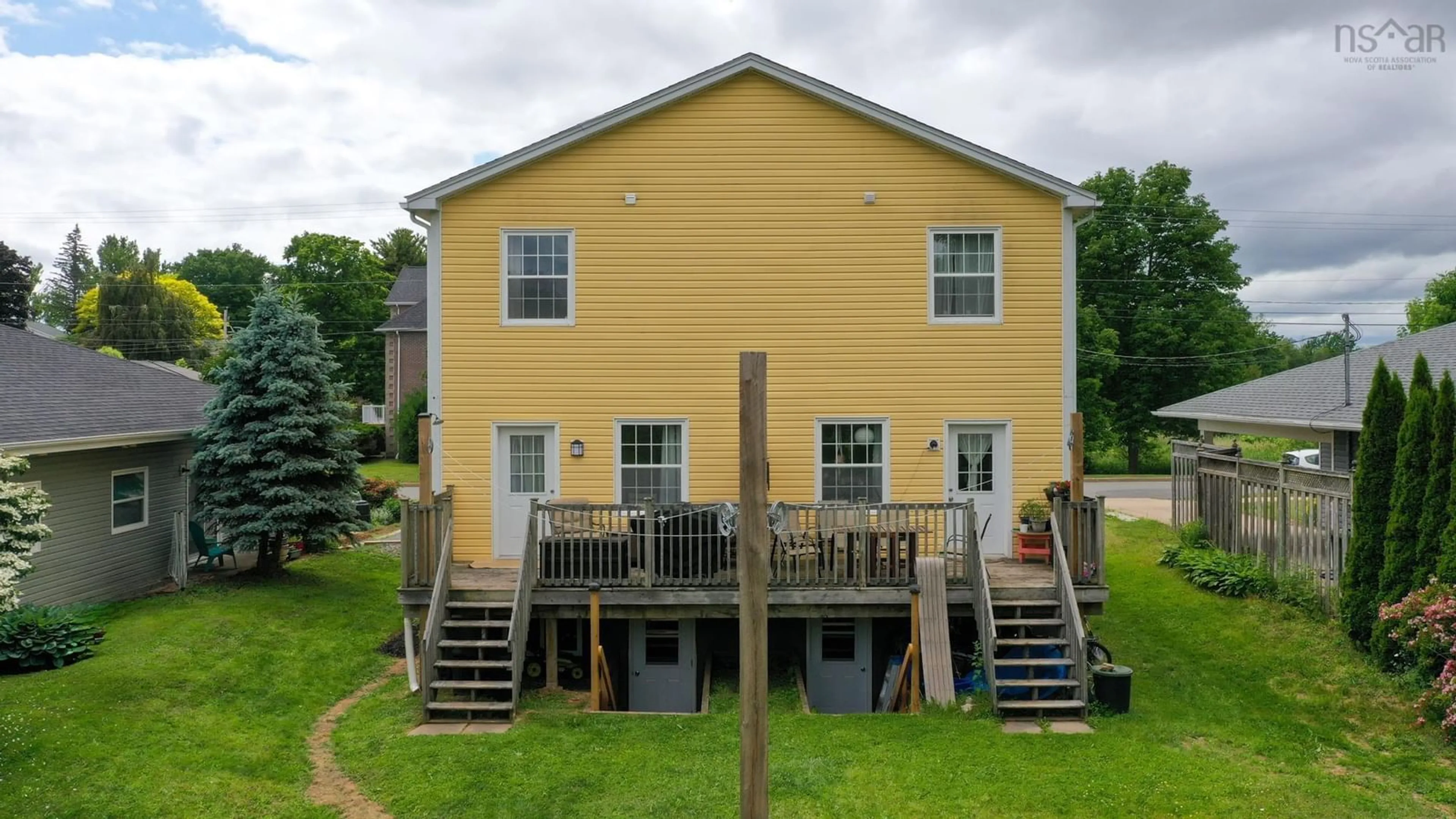 Patio, building for 42 Chamber Close, Wolfville Nova Scotia B4P 0A6