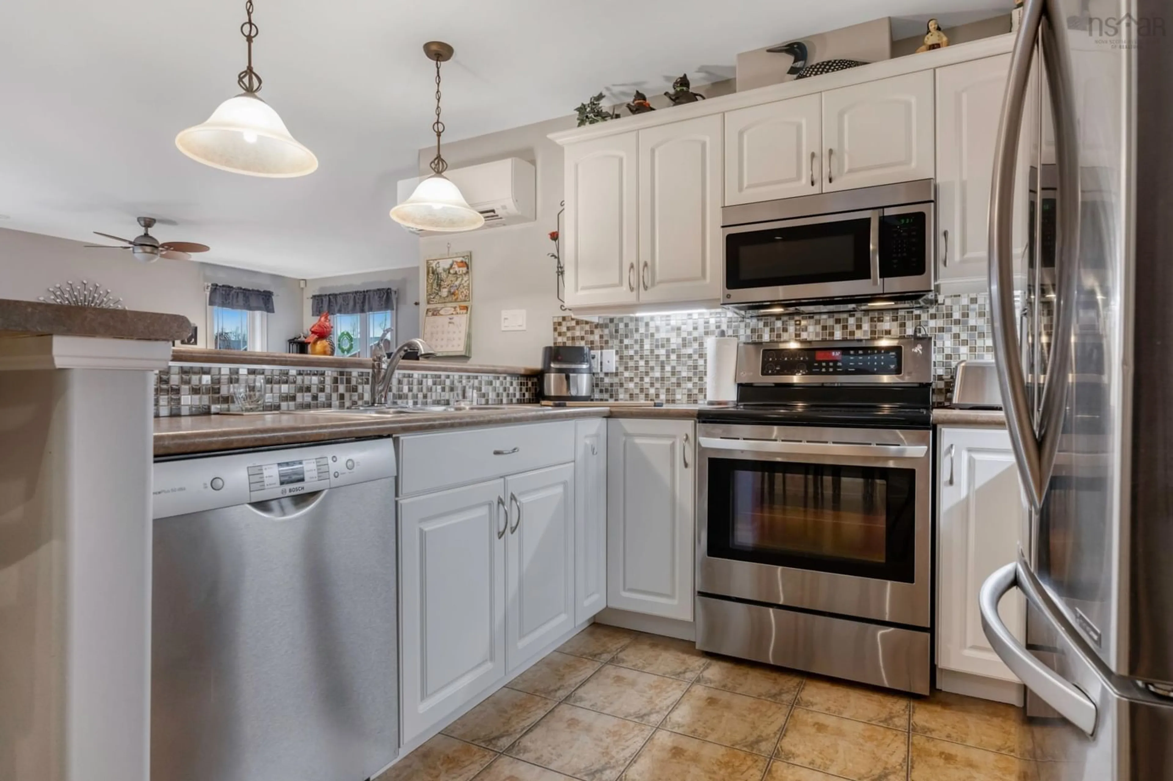 Open concept kitchen, ceramic/tile floor for 356 Glen Allan Dr, Bridgewater Nova Scotia B4V 0A9