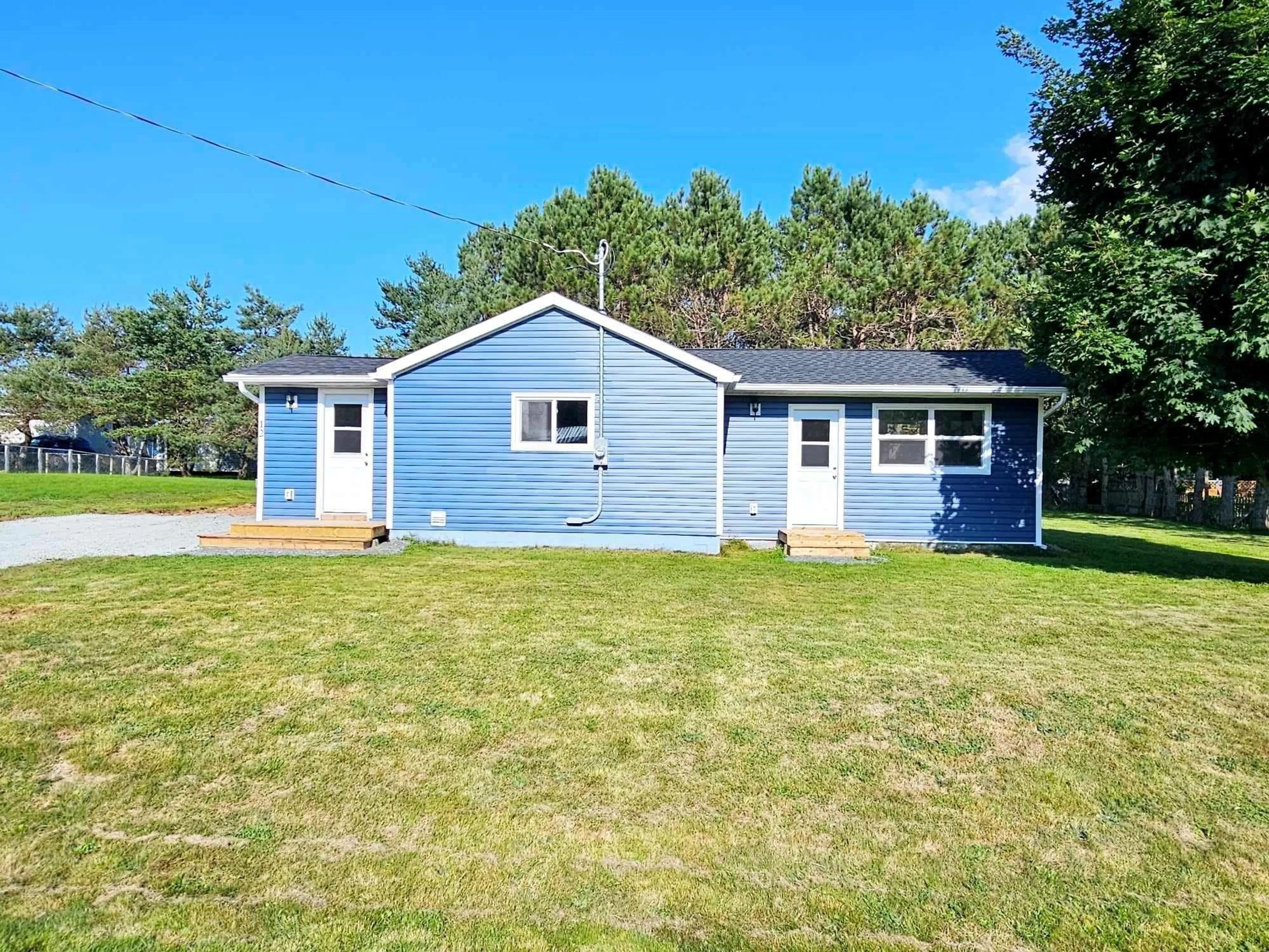 Home with vinyl exterior material, water/lake/river/ocean view for 12 Kay Crt, Valley Nova Scotia B6L 3T3