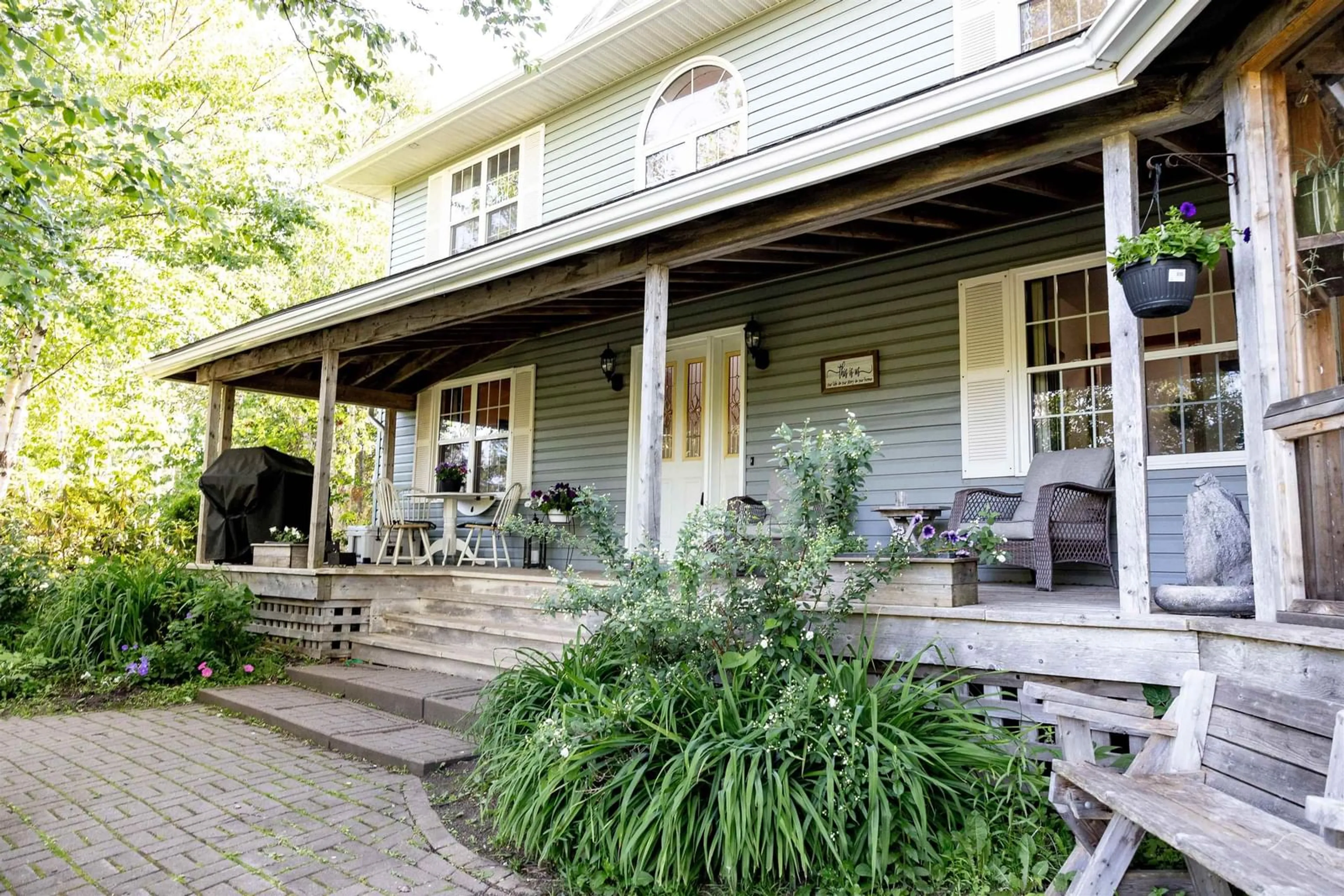 Patio, street for 54 Lighthouse Rd, Kings Head Nova Scotia B2H 5C4
