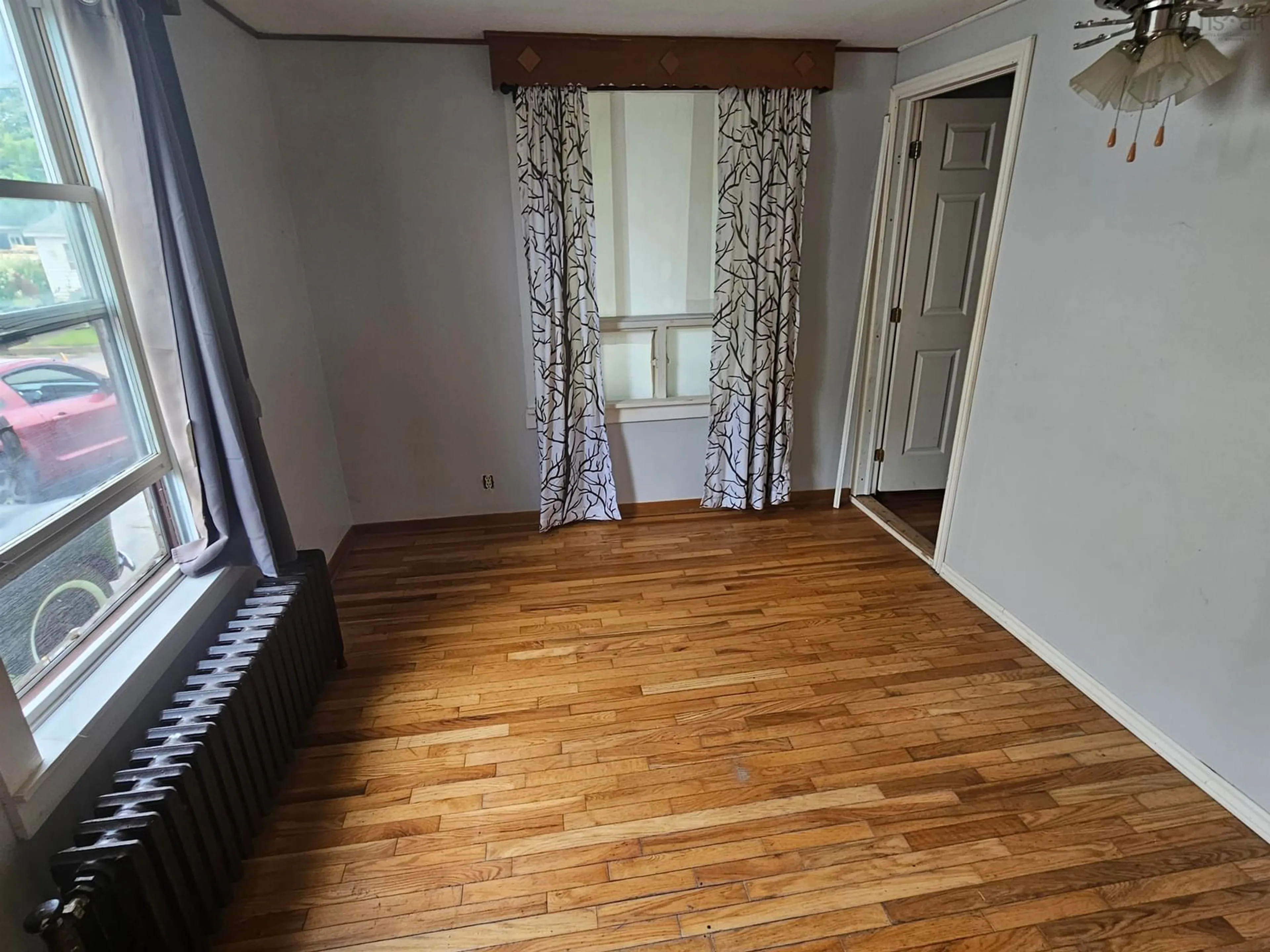 A pic of a room for 13 Dundonald St, Amherst Nova Scotia B4H 1G8