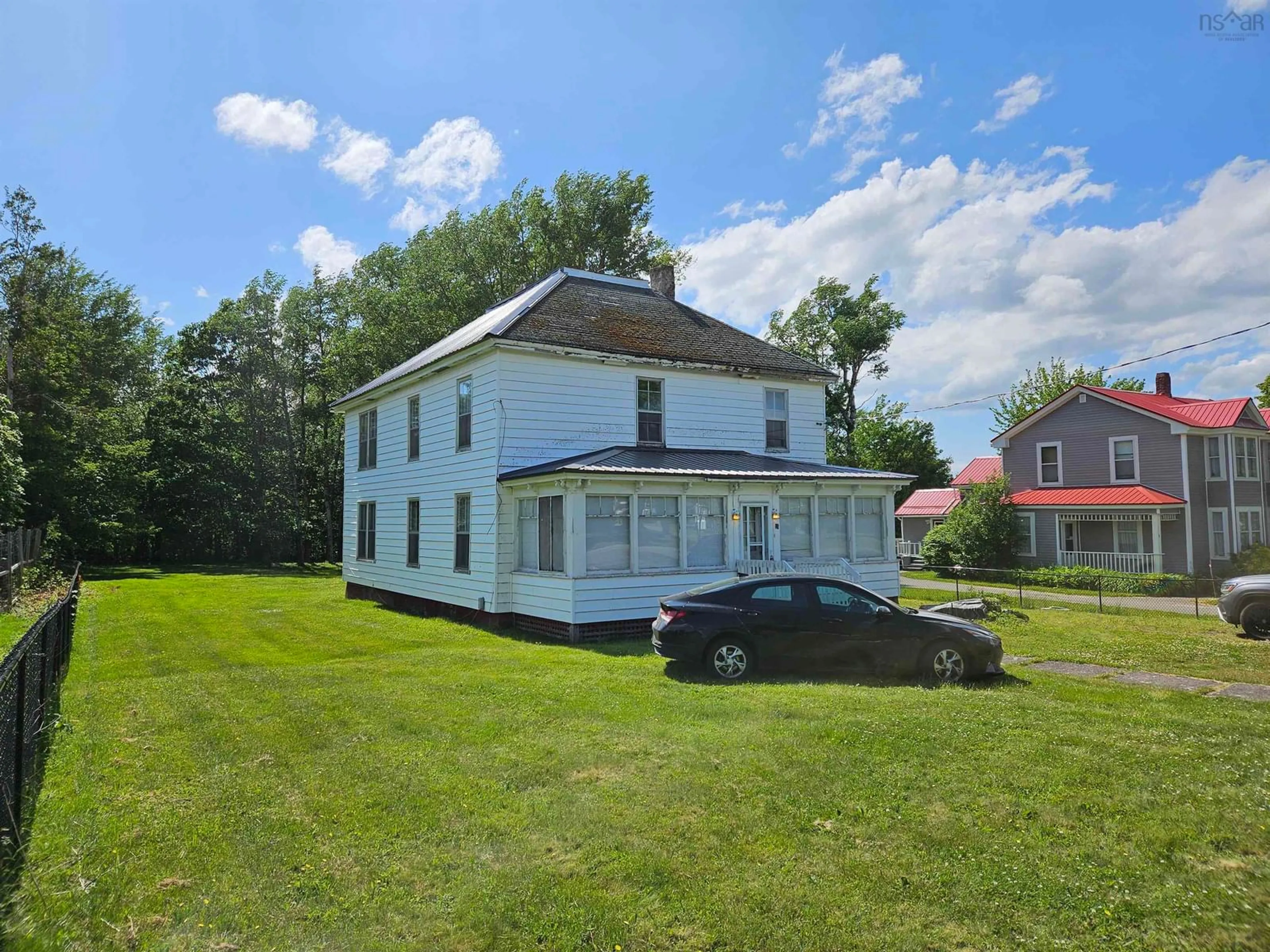 A pic from outside/outdoor area/front of a property/back of a property/a pic from drone, building for 15 Mcdougal St, Springhill Nova Scotia B0M 1X0