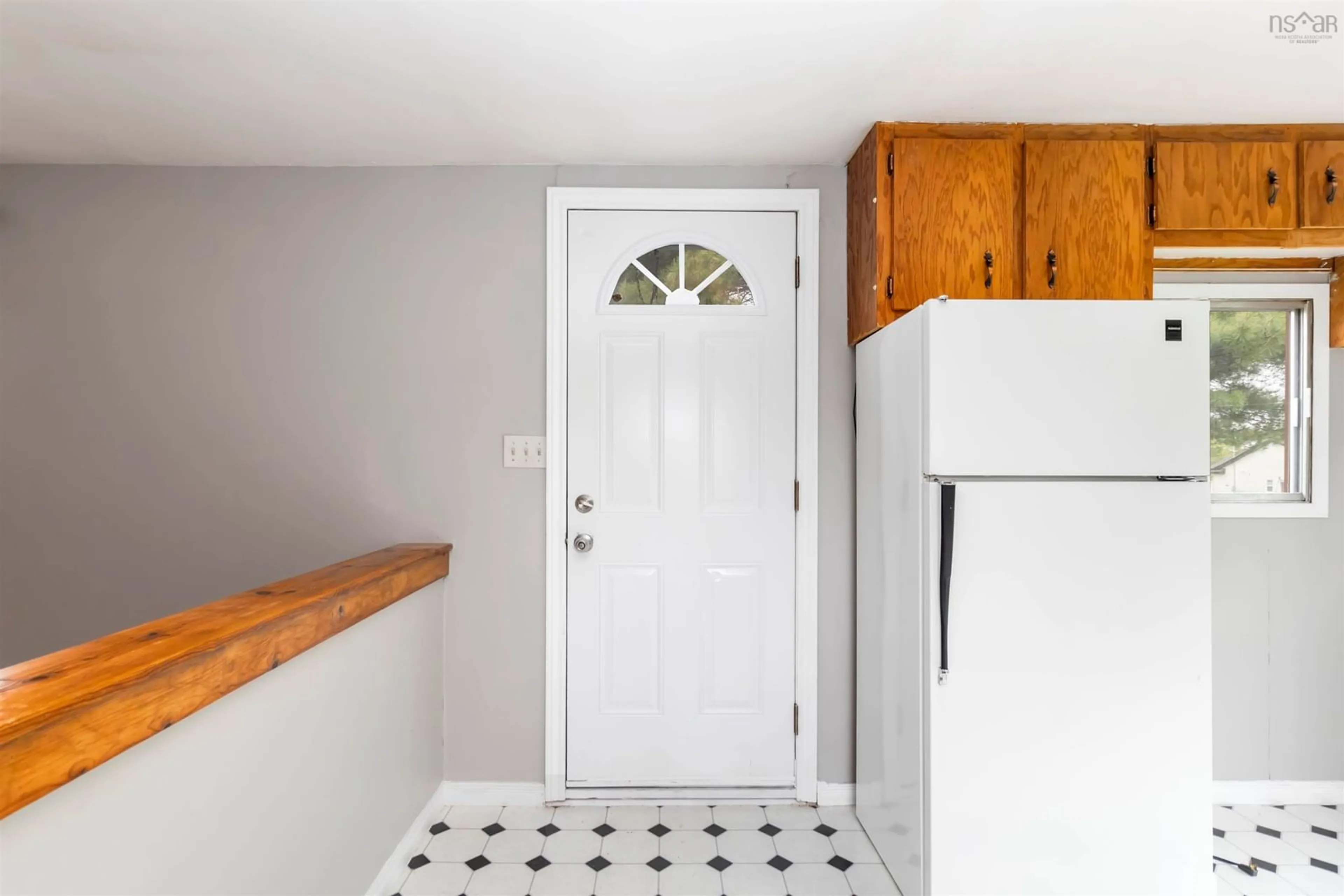 Indoor entryway for 994 East Chezzetcook Rd, East Chezzetcook Nova Scotia B0J 2L0