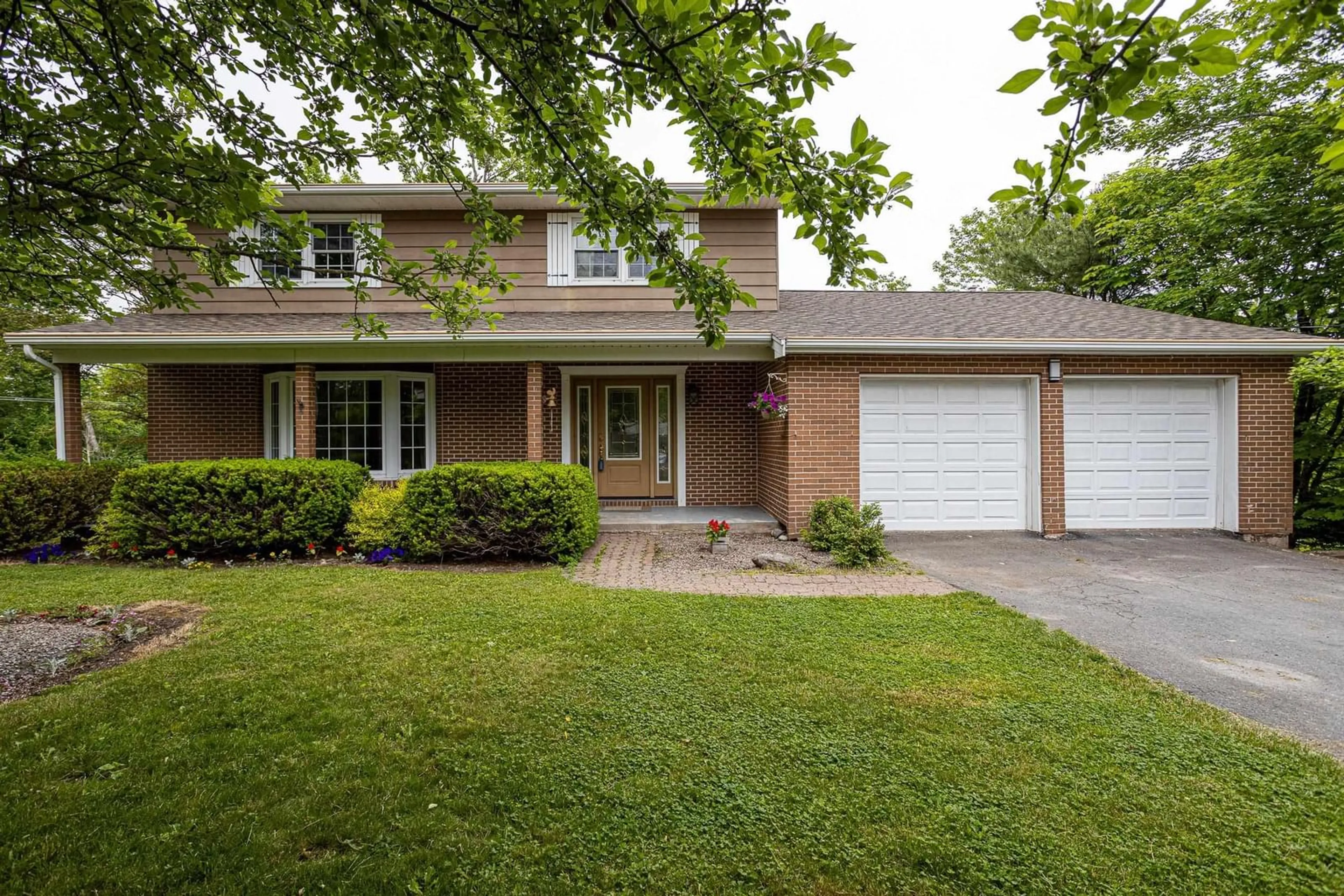 Home with brick exterior material, street for 754 Lakeview Ave, Middle Sackville Nova Scotia B4E 3B8