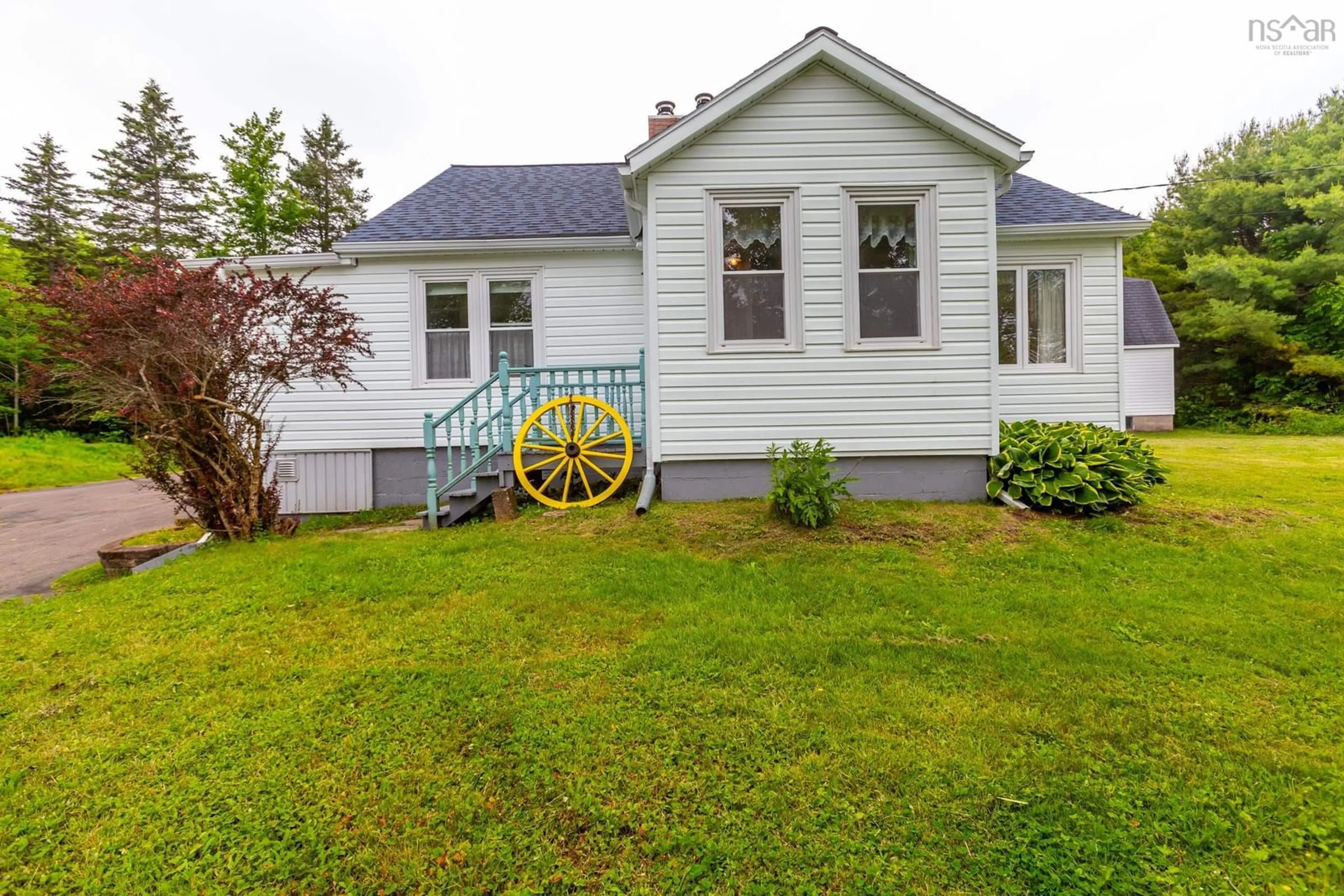 Home with vinyl exterior material, street for 8201 Highway 10, Nictaux South Nova Scotia B0S 1P0