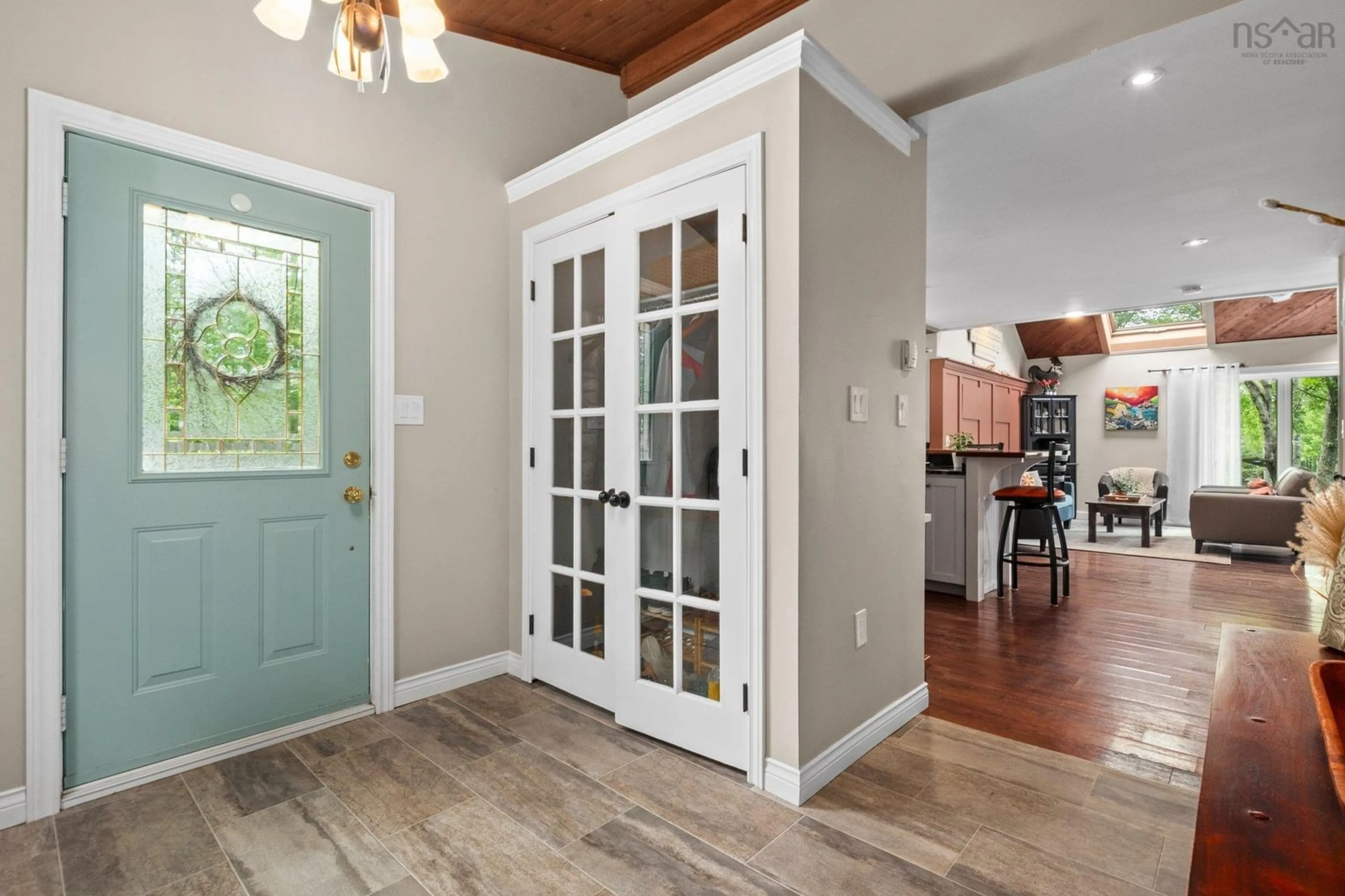 Indoor entryway for 321 Elliot Rd, South Rawdon Nova Scotia B0N 1Z0