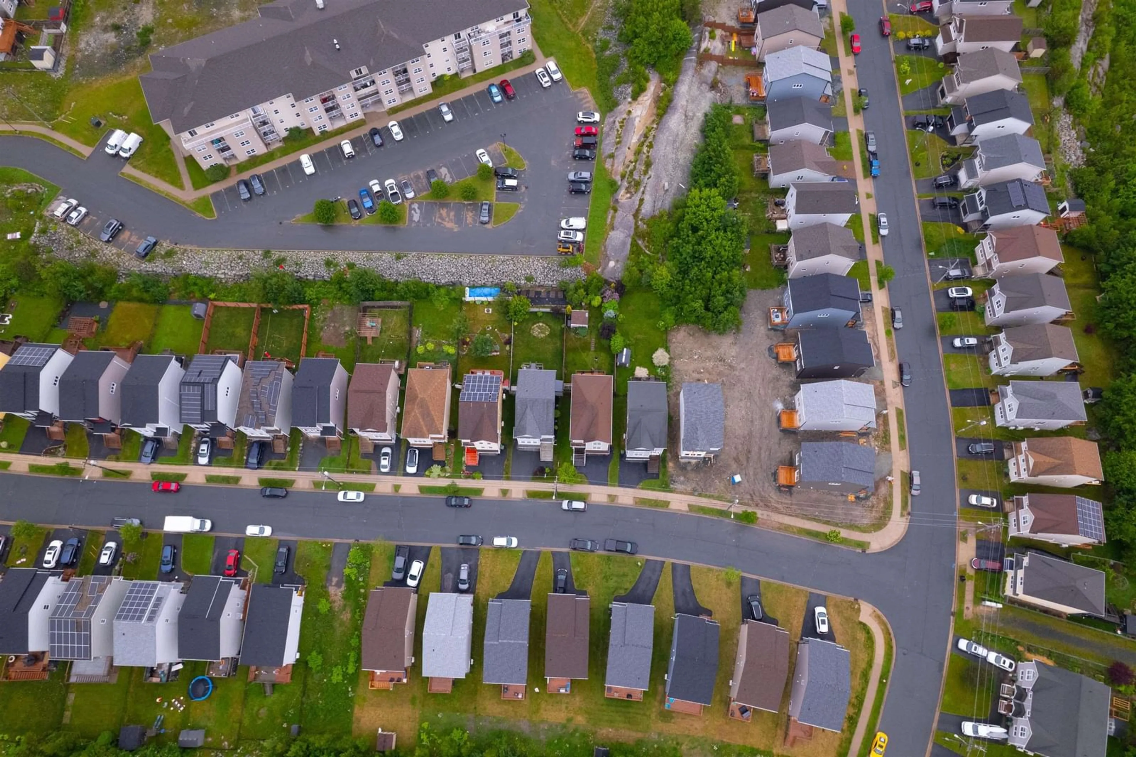 A pic from outside/outdoor area/front of a property/back of a property/a pic from drone, street for 19 Quartz Dr, Halifax Nova Scotia B3P 0E3