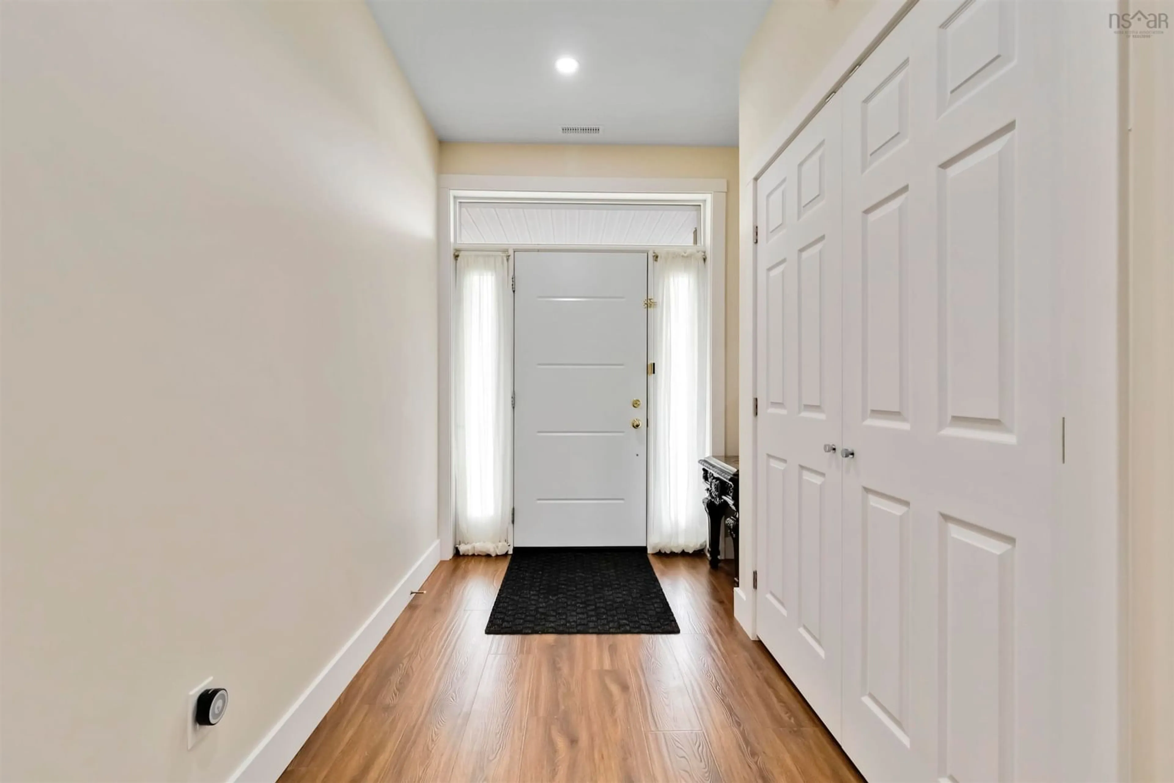 Indoor entryway for 53 Charles Dr, Mount Uniacke Nova Scotia B0N 1Z0