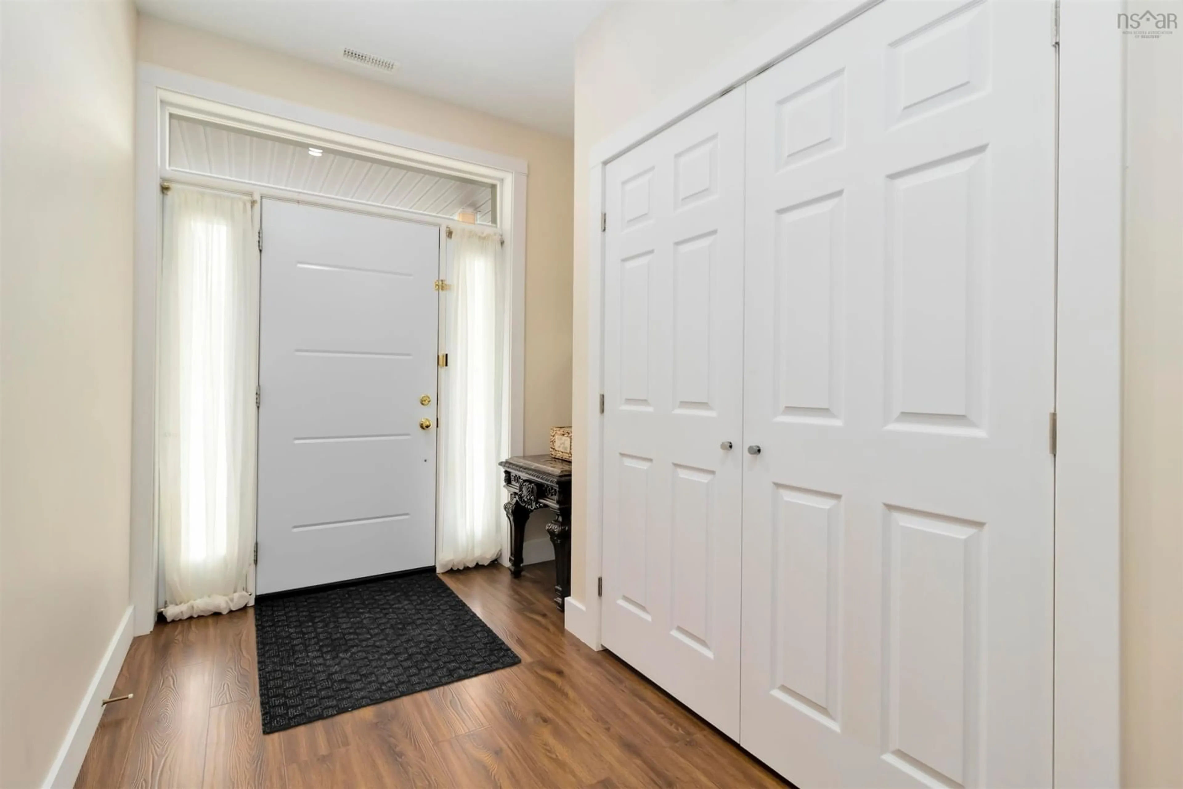 Indoor entryway for 53 Charles Dr, Mount Uniacke Nova Scotia B0N 1Z0