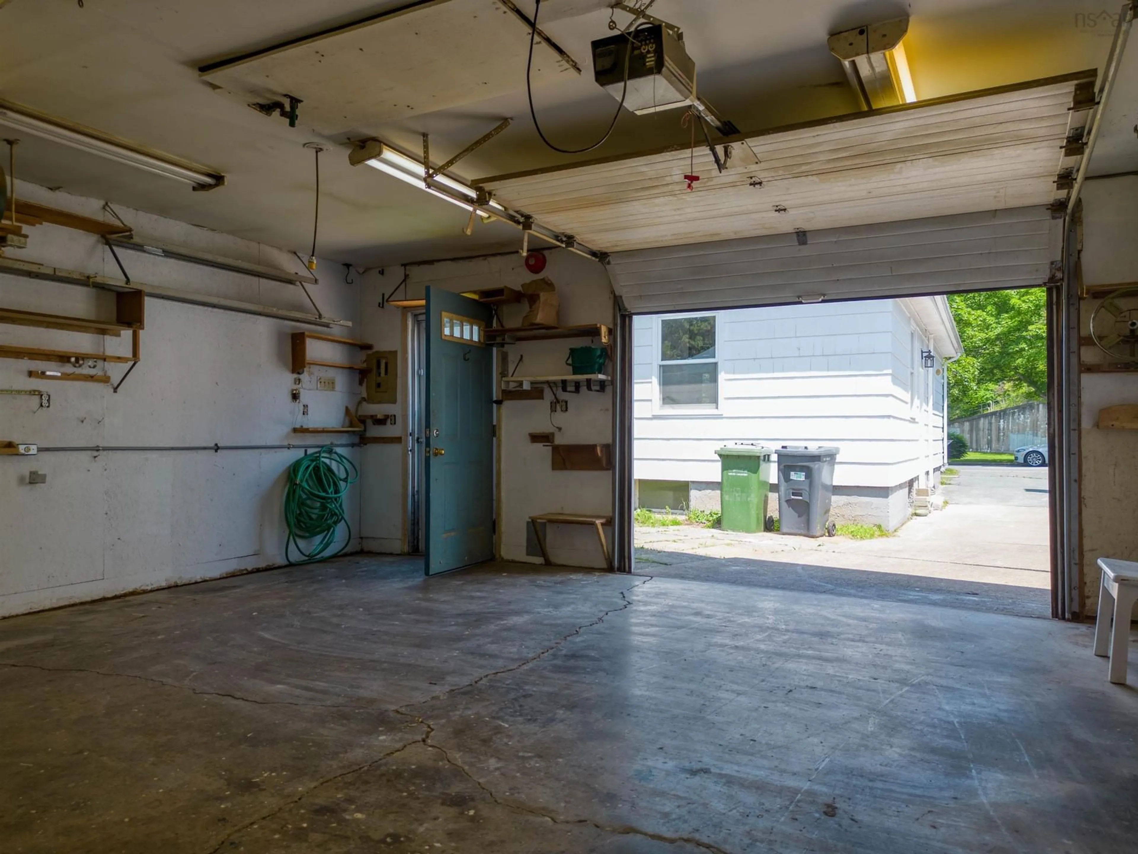 Indoor garage for 3306 Ashburn Ave, Halifax Nova Scotia B3L 4C2