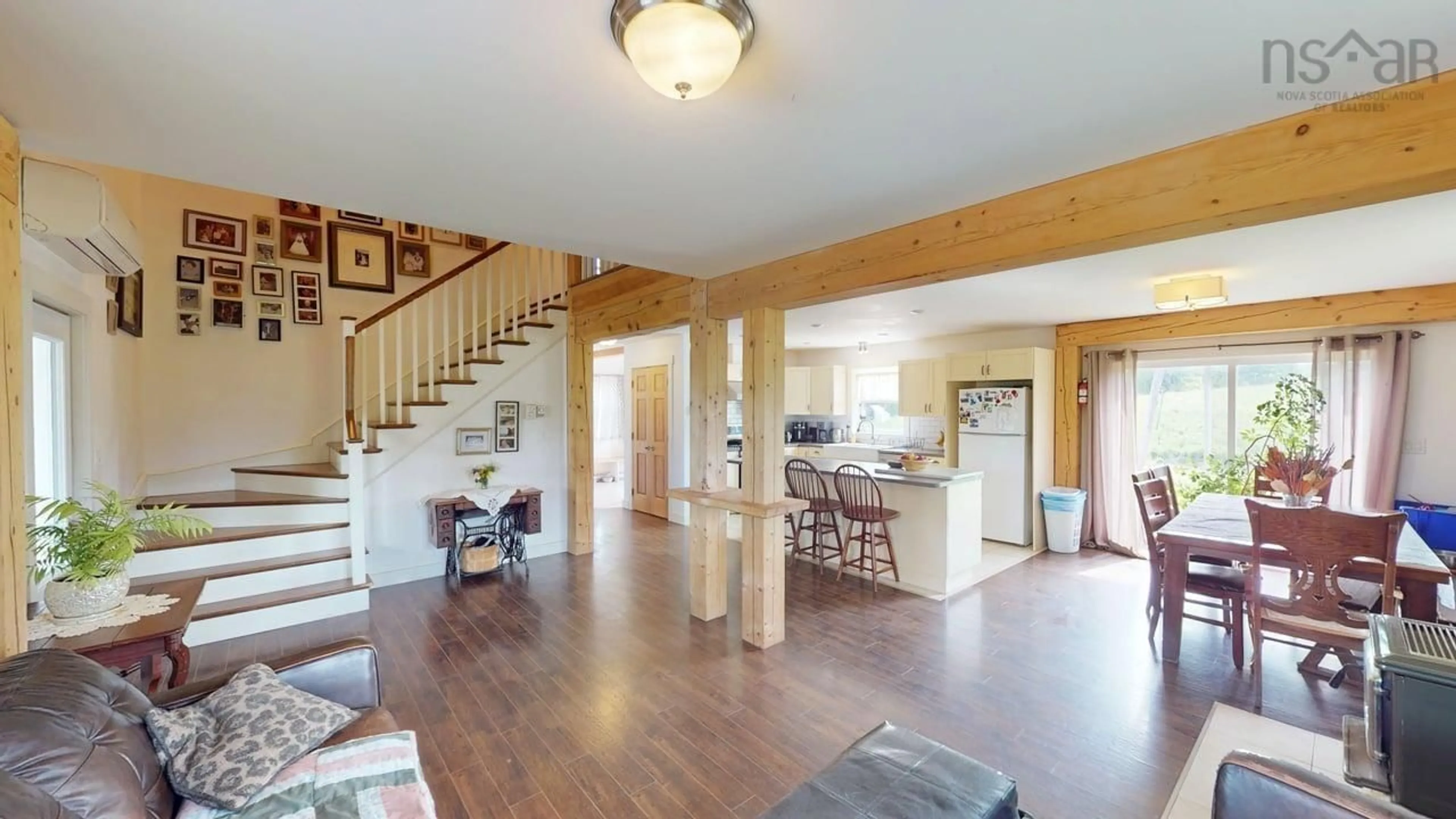 Indoor foyer for 656 Ohio East Rd, Antigonish Nova Scotia B2G 2K8
