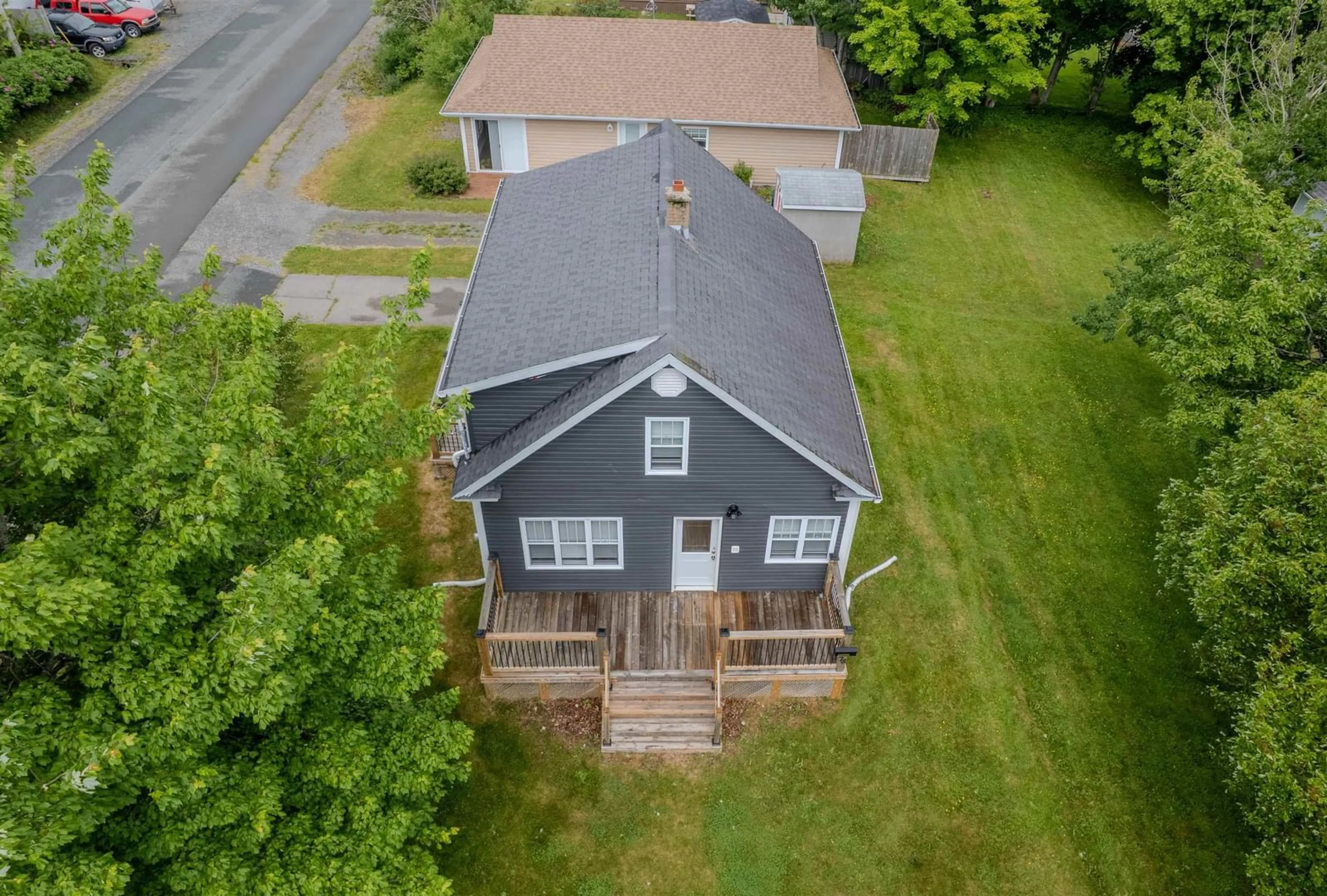 A pic from outside/outdoor area/front of a property/back of a property/a pic from drone, building for 78 Fulton Ave, Westmount Nova Scotia B1R 1J7