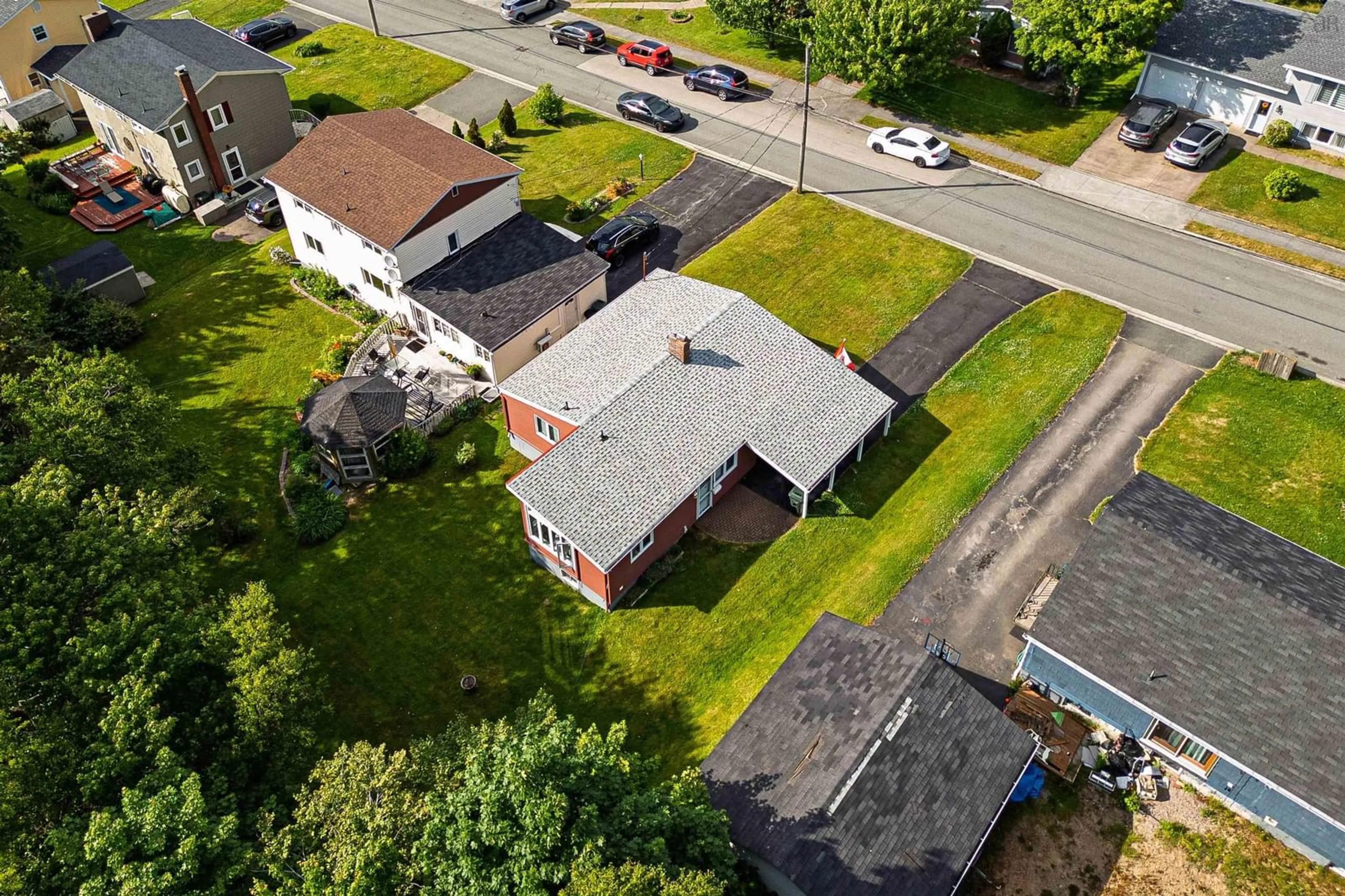 A pic from outside/outdoor area/front of a property/back of a property/a pic from drone, building for 102 Moxham Dr, Sydney Nova Scotia B1S 2A1