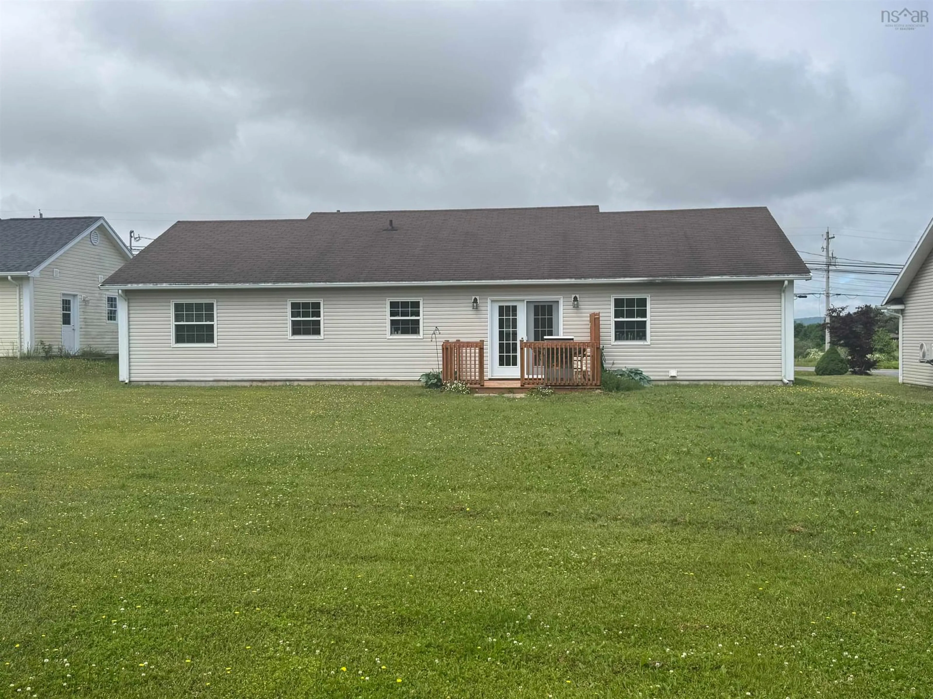 A pic from outside/outdoor area/front of a property/back of a property/a pic from drone, unknown for 2386 North Ave, Canning Nova Scotia B0P 1H0